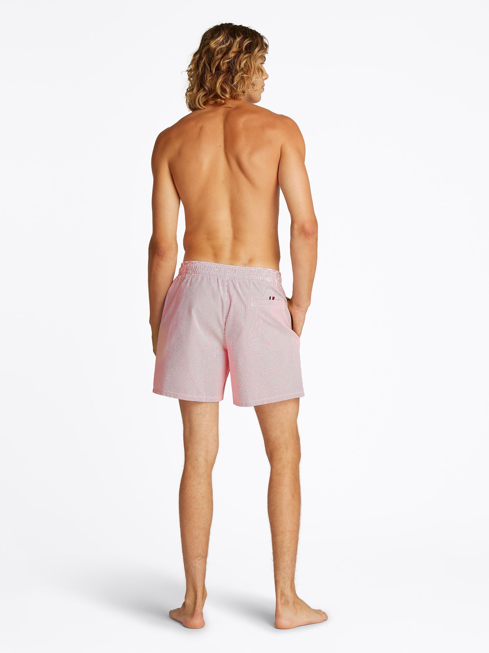 Shorts de bain Medium Drawstring Stripes UM0UM03265 homme blanc Tommy Hilfiger Shorts de bain Medium Drawstring Stripes UM0UM03265 homme blanc ITHACA WHITE MEDIUM RED