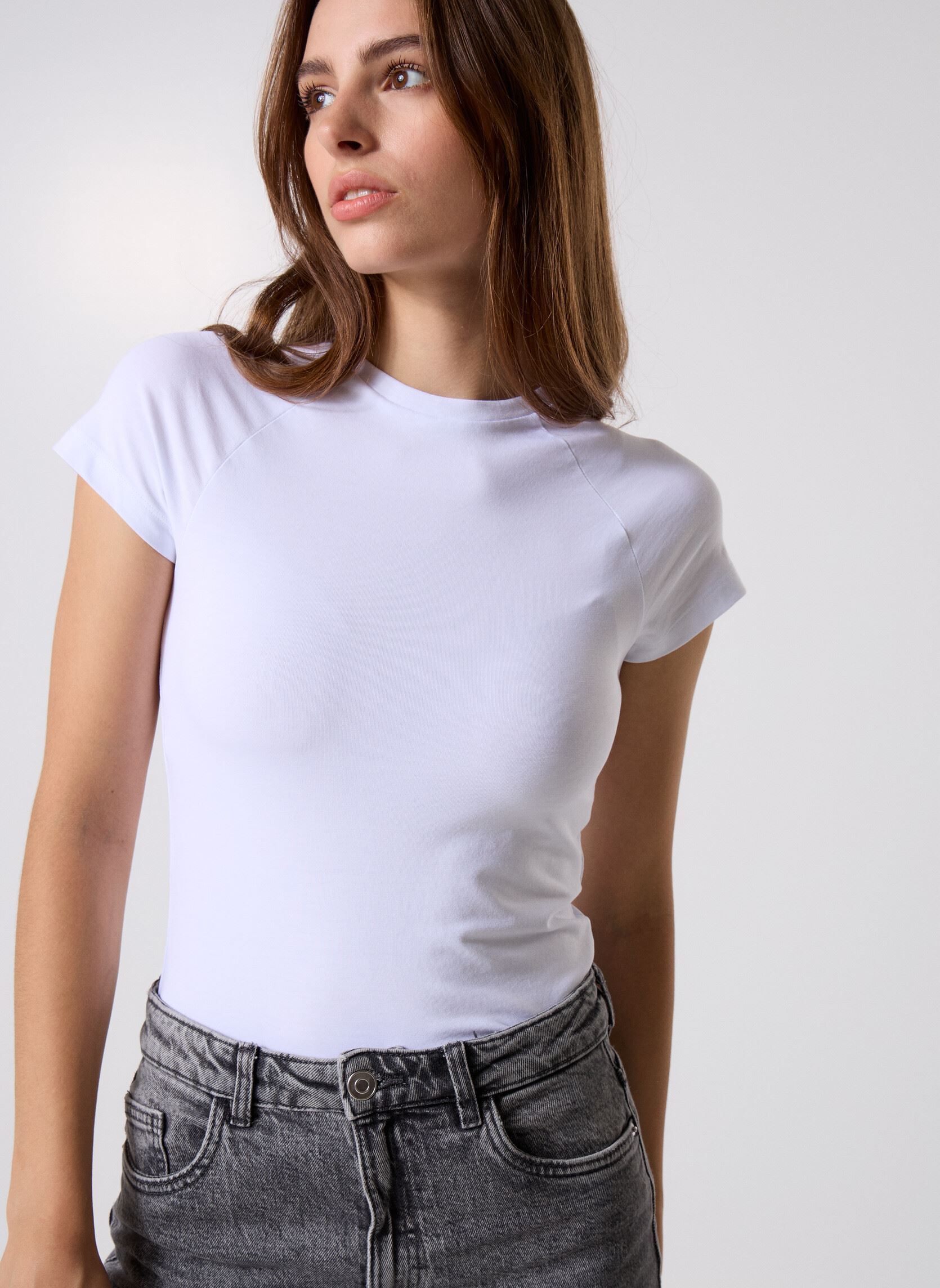 Tee-shirts manches courtes Nmkatinka S/S Raglan Top Fwd Jrs Noos femme blanc Noisy May Tee-shirts manches courtes Nmkatinka S/S Raglan Top Fwd Jrs Noos femme blanc Bright white