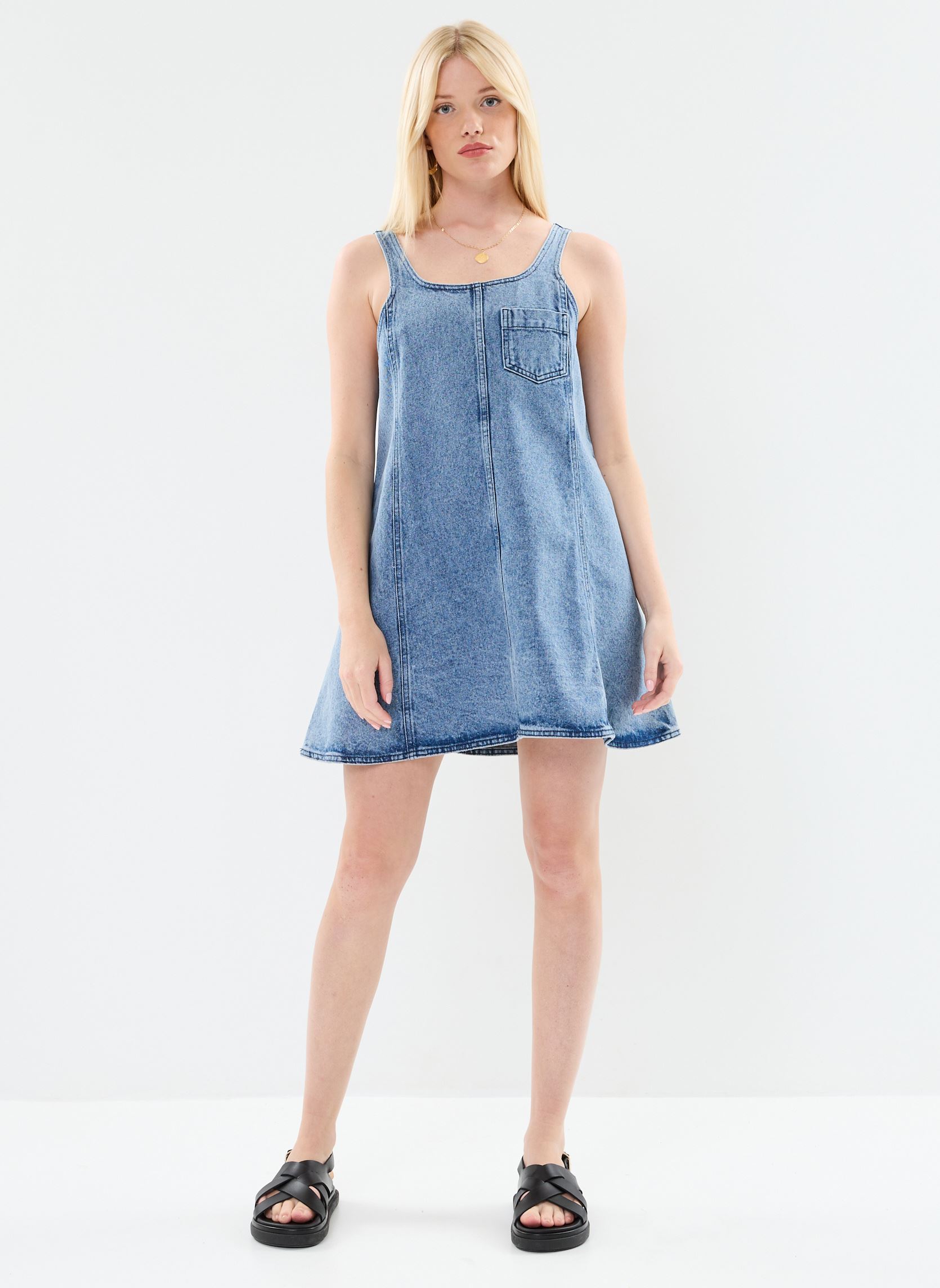 Jurken Nmlilje Strap Denim Dress Vi474Mb dames blauw Noisy May Jurken Nmlilje Strap Denim Dress Vi474Mb dames blauw MEDIUM BLUE DENIM