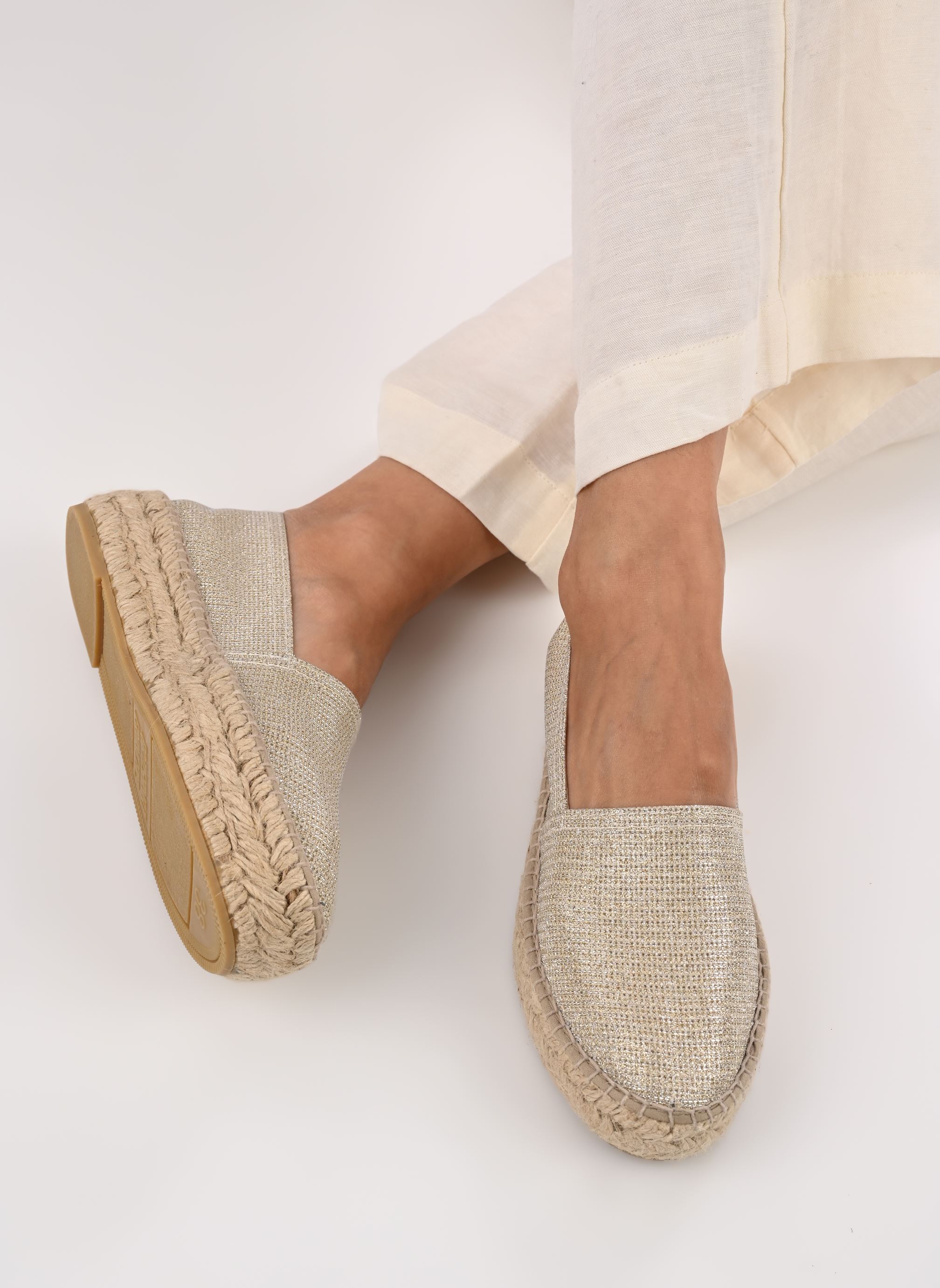 Platte espadrilles ESPADRILLE PLATEAU dames goud en brons La maison de l'espadrille Platte espadrilles ESPADRILLE PLATEAU dames goud en brons OR