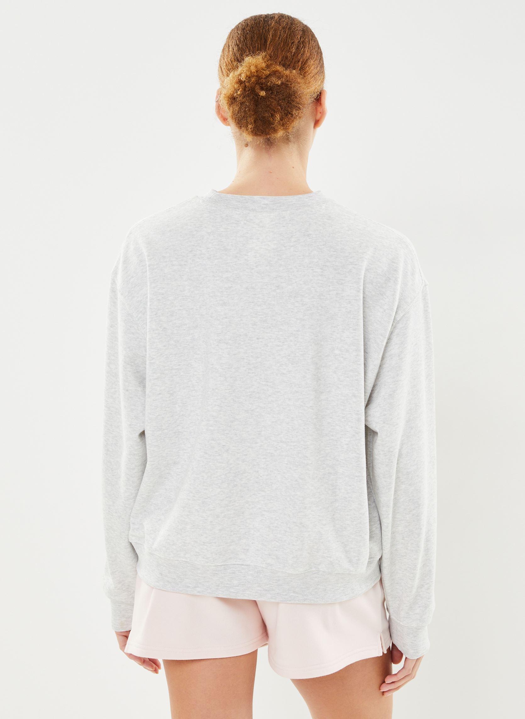Sweatshirts Sport Essentials French Terry Crew femme gris New Balance Sweatshirts Sport Essentials French Terry Crew femme gris ASH HEATHER