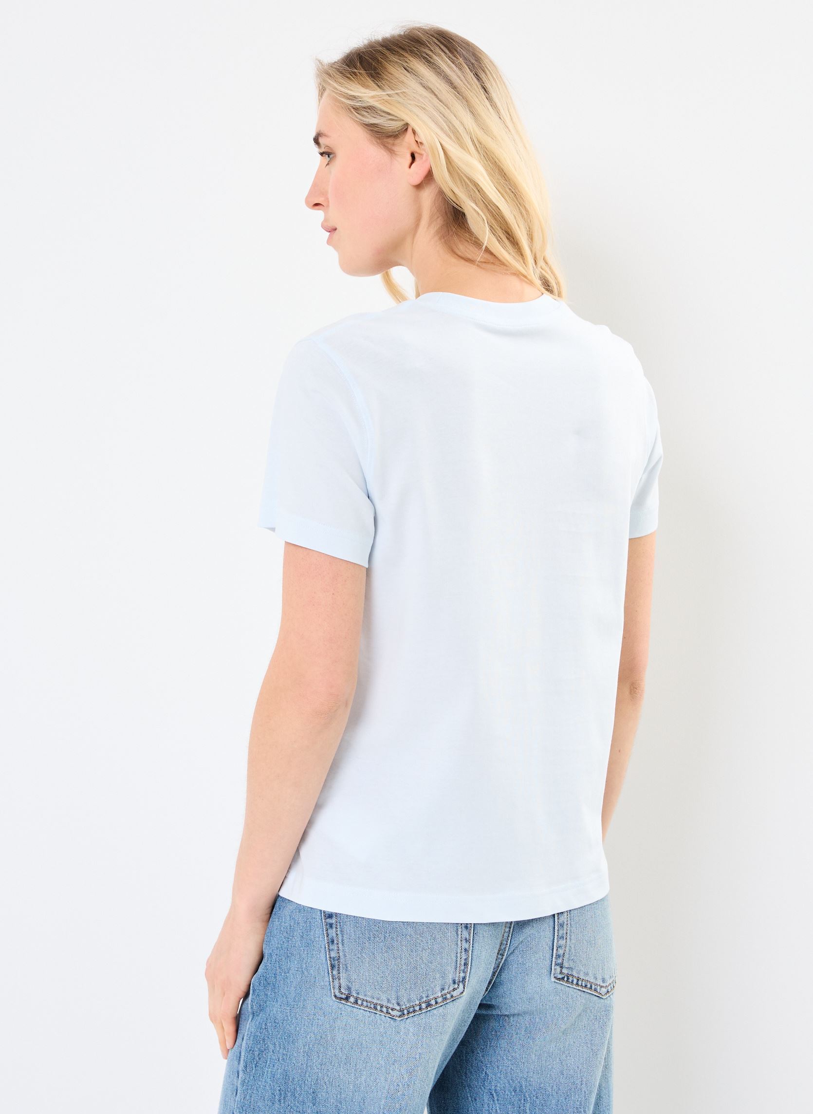 Tee-shirts manches courtes Sport Essentials jersey T-Shirt femme bleu New Balance Tee-shirts manches courtes Sport Essentials jersey T-Shirt femme bleu Ice Blue
