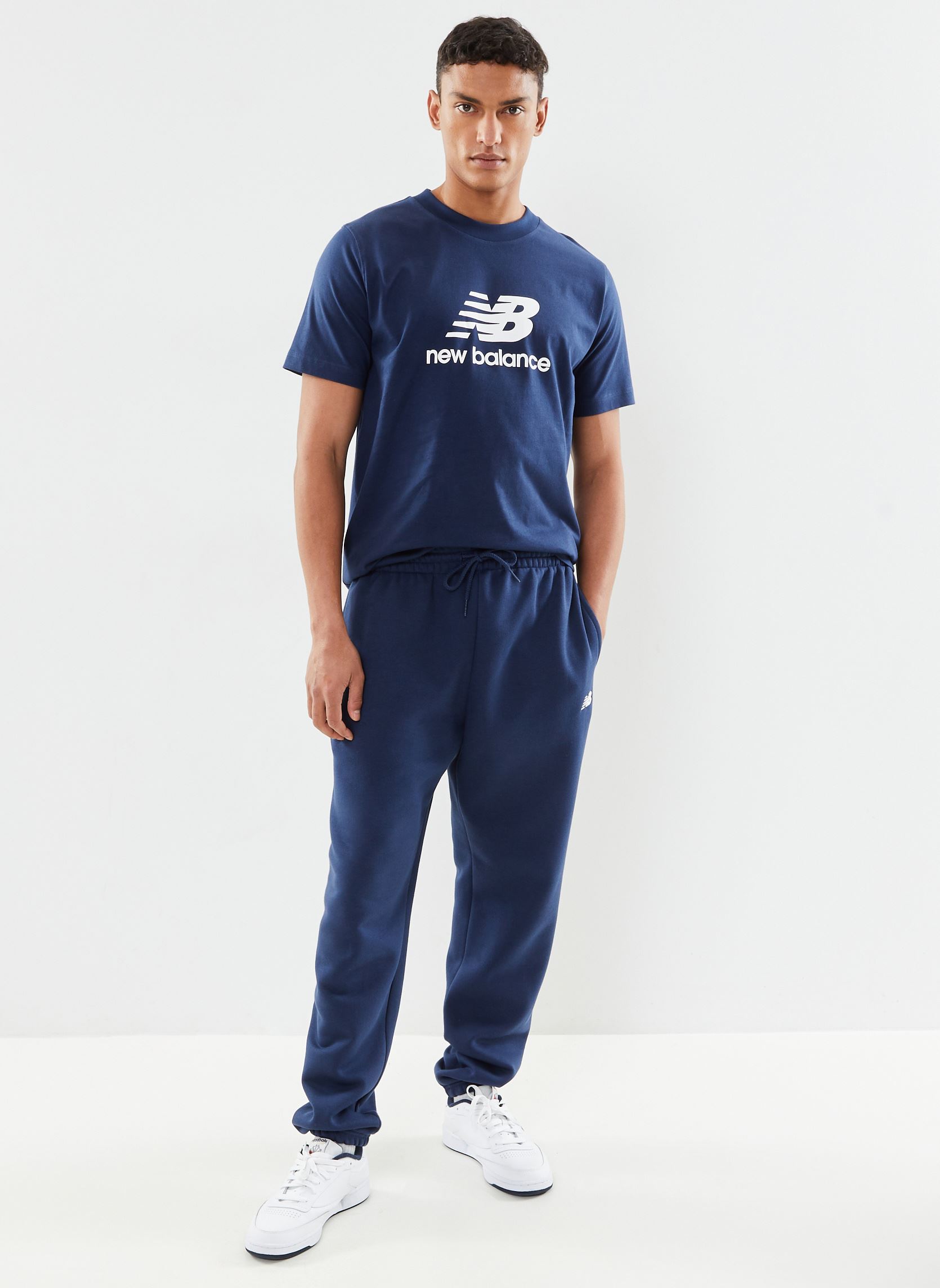 Bas de jogging Sport Essentials Fleece Jogger homme bleu New Balance Bas de jogging Sport Essentials Fleece Jogger homme bleu NB NAVY