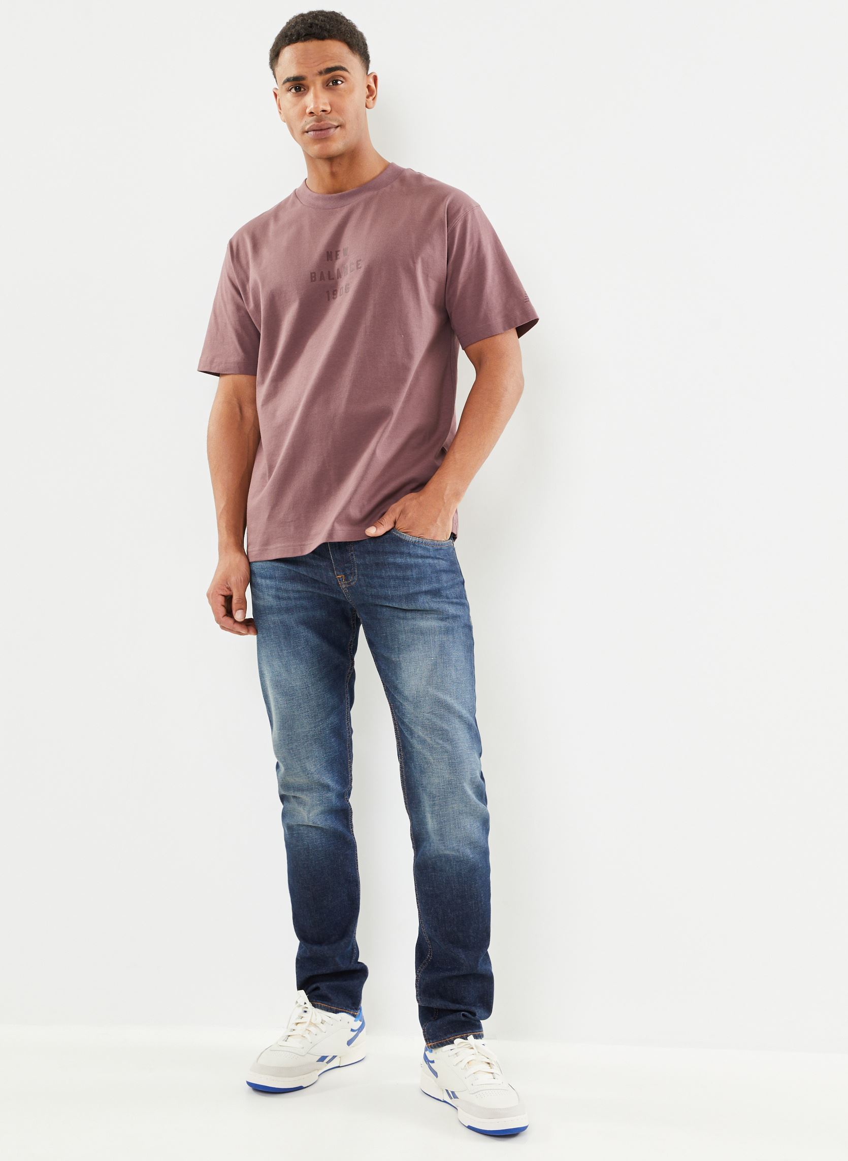 Tee-shirts manches courtes SGH FZ M homme violet New Balance Tee-shirts manches courtes SGH FZ M homme violet Licorice