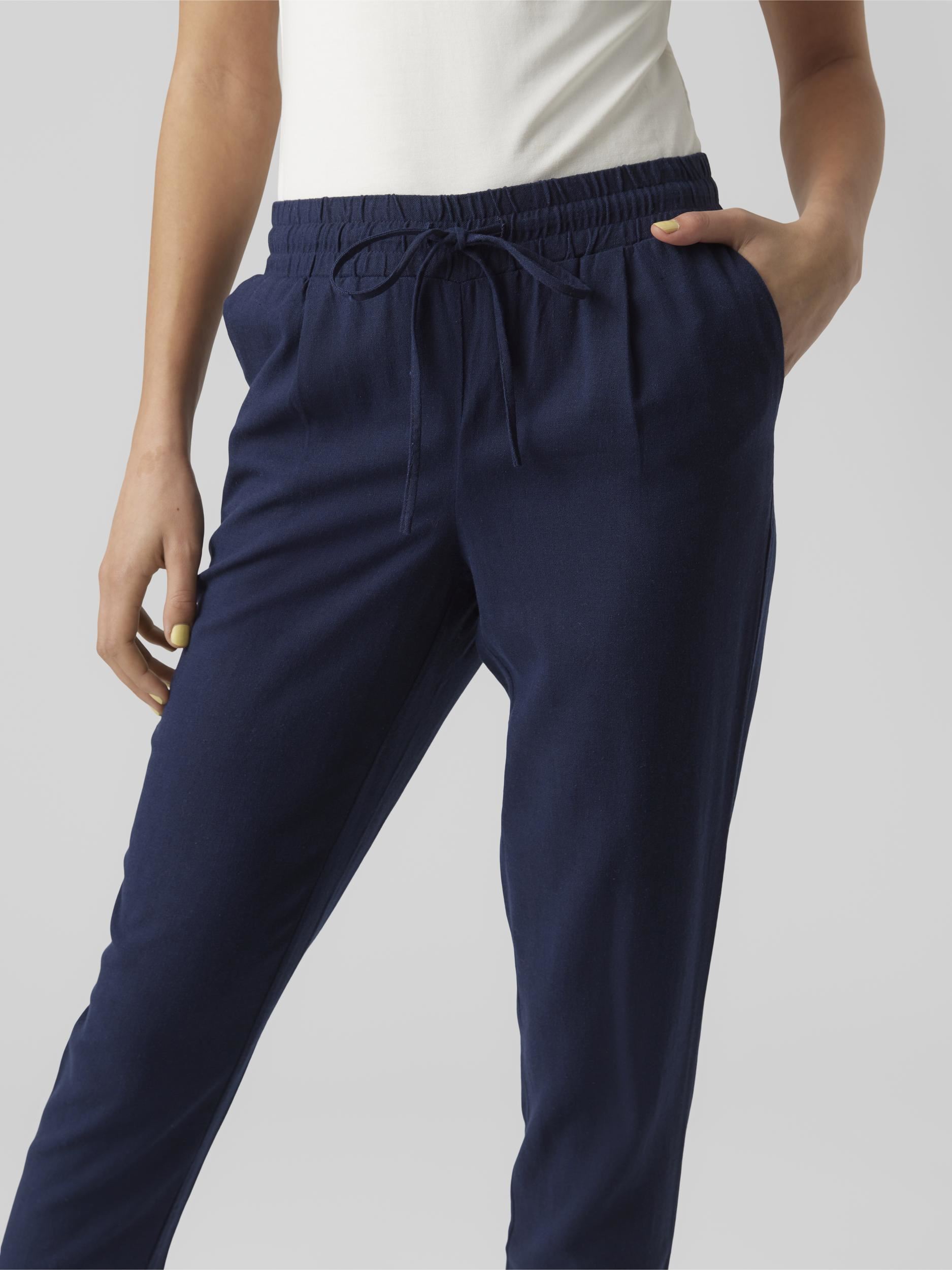 Pantaloni dritti Vmjesmilo Ankle Pants Wvn Ga Noos donna blu Vero Moda Pantaloni dritti Vmjesmilo Ankle Pants Wvn Ga Noos donna blu Navy Blazer