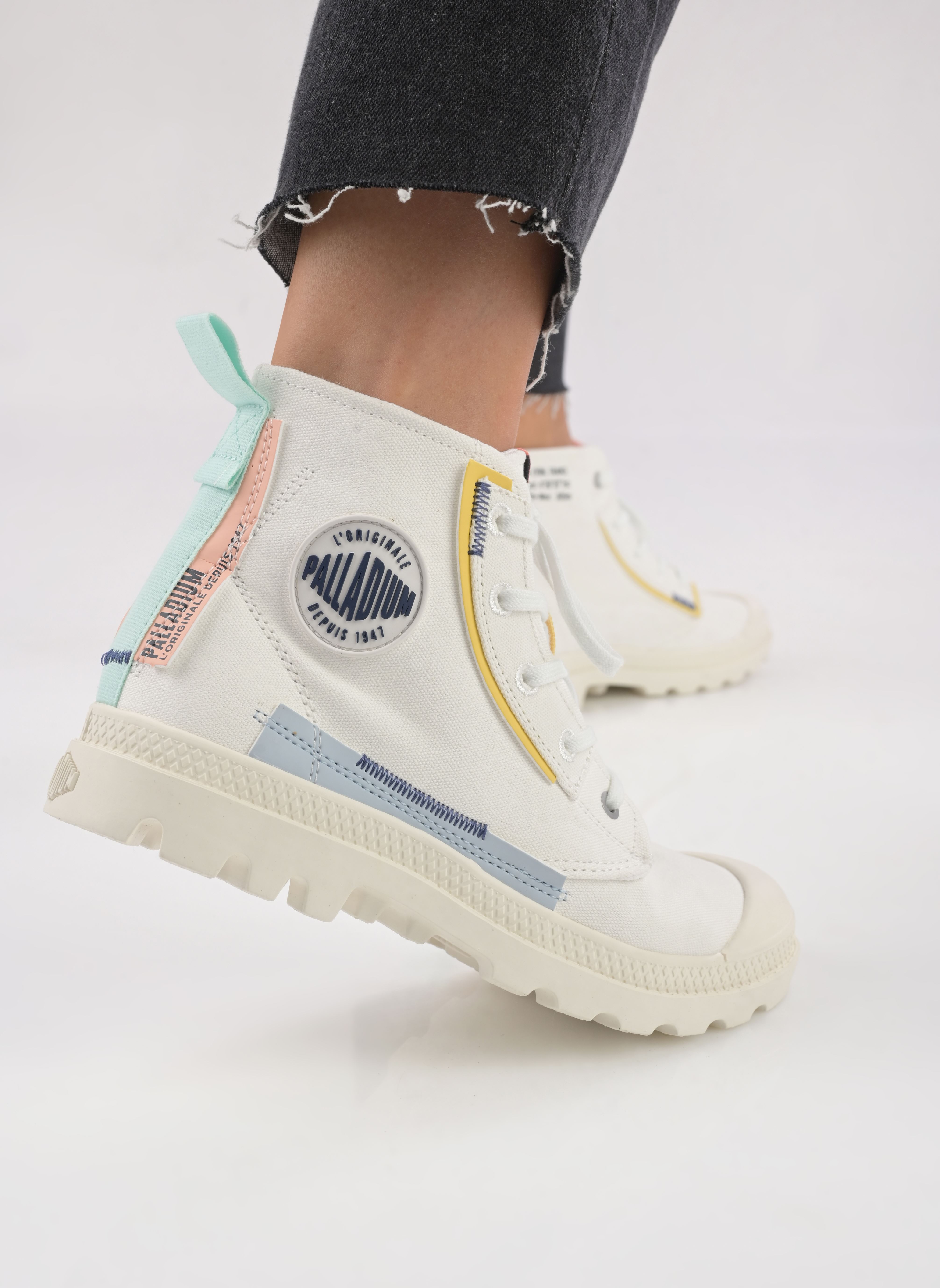 Print sneakers PAMPA UNDERLAYER dames wit Palladium Print sneakers PAMPA UNDERLAYER dames wit STAR WHITE