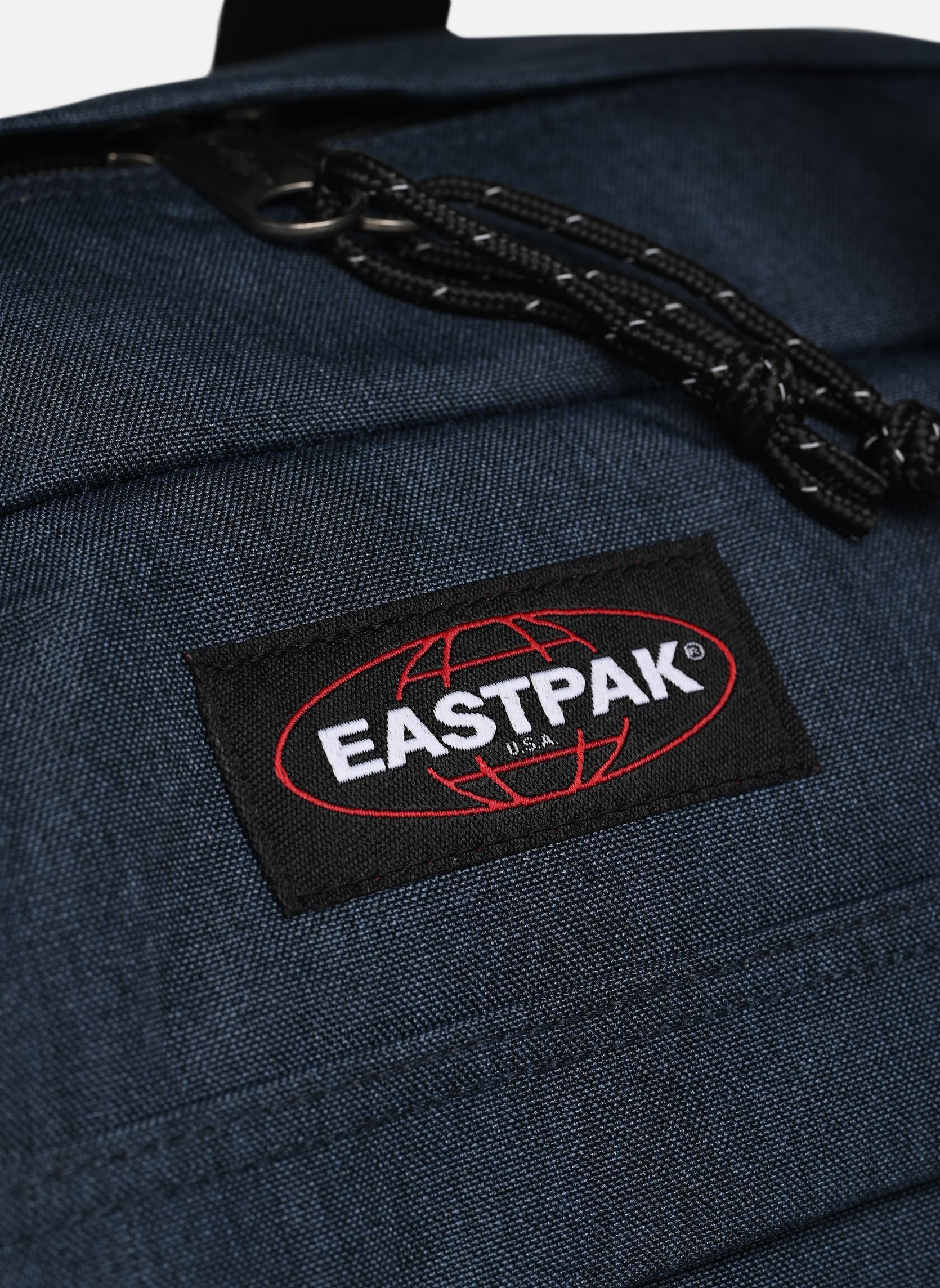 Reistassen Compact + blauw Eastpak Reistassen Compact + blauw TRIPLE DENIM