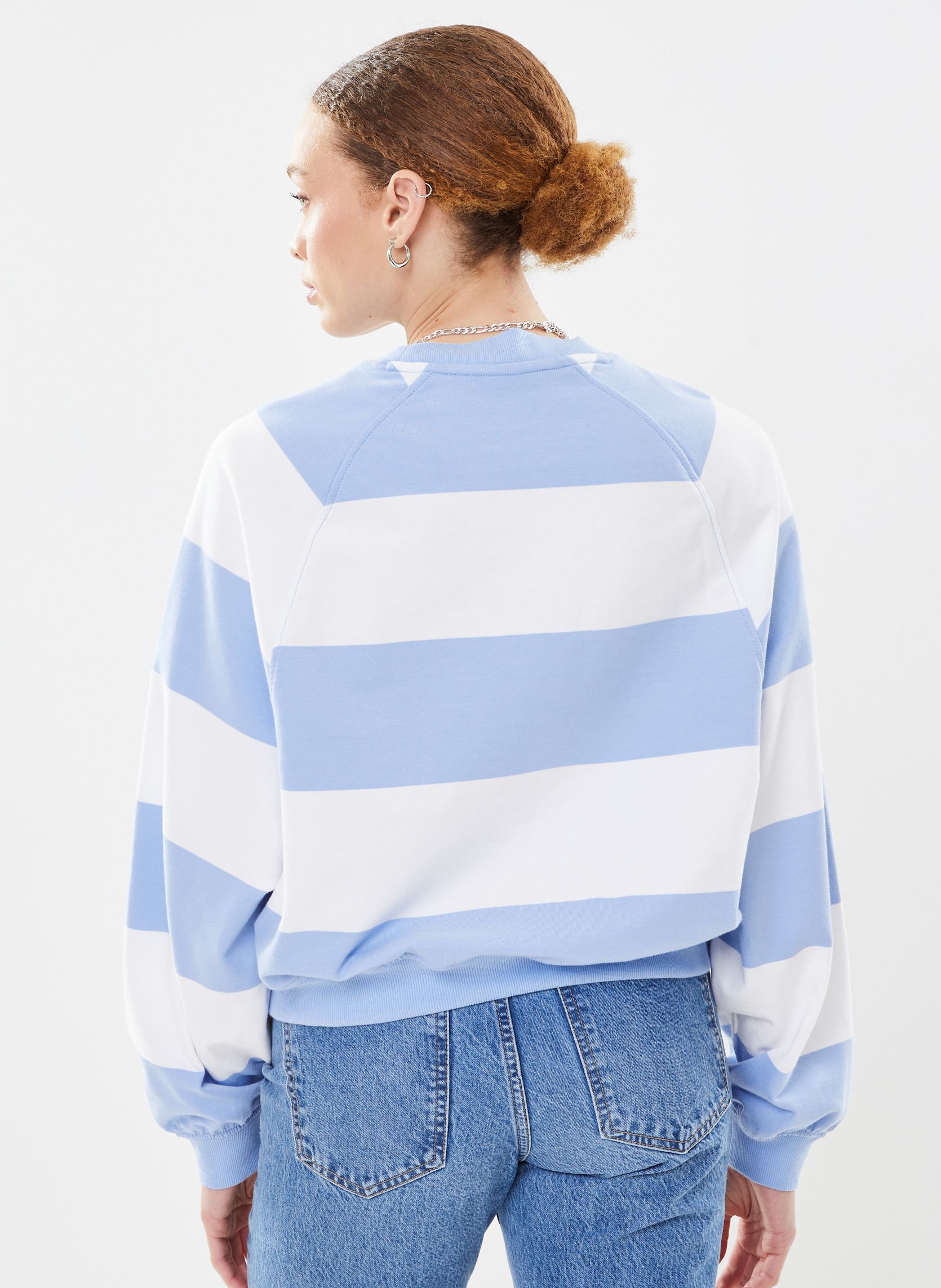 Sweatshirts Tjw Rlx Letterman St femme bleu Tommy Jeans Sweatshirts Tjw Rlx Letterman St femme bleu MODERATE BLUE / MULTI