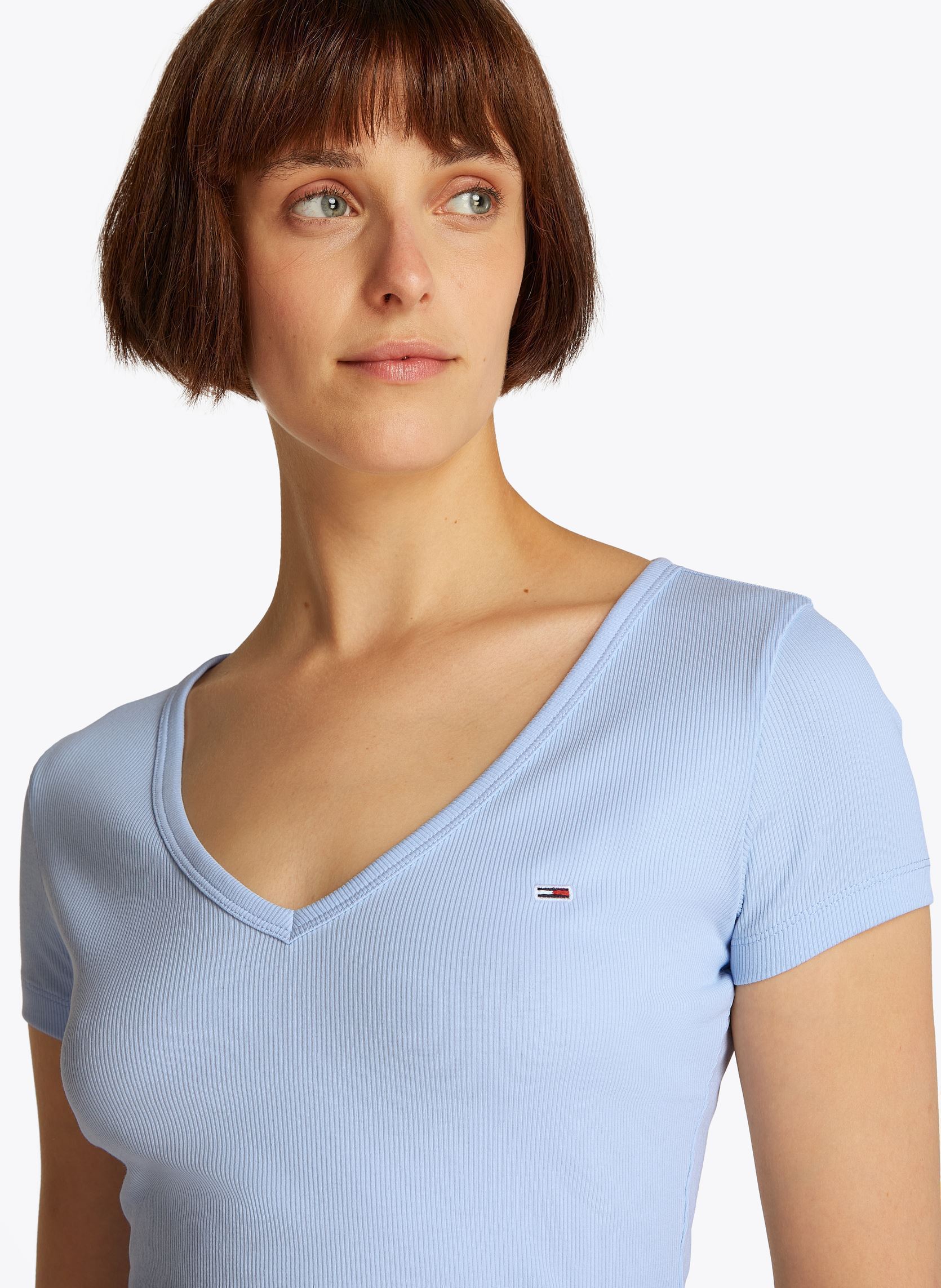 Tee-shirts manches courtes Tjw Slim Essential femme bleu Tommy Jeans Tee-shirts manches courtes Tjw Slim Essential femme bleu SWEET BLUE