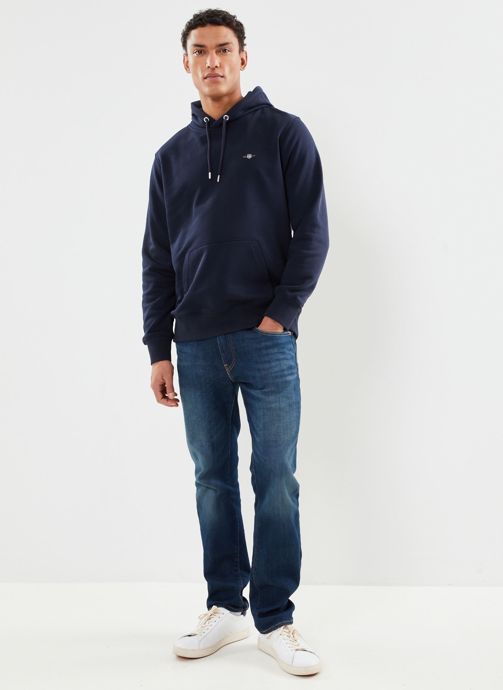 Hoodies Reg Shield Hoodie heren blauw GANT Hoodies Reg Shield Hoodie heren blauw EVENING BLUE