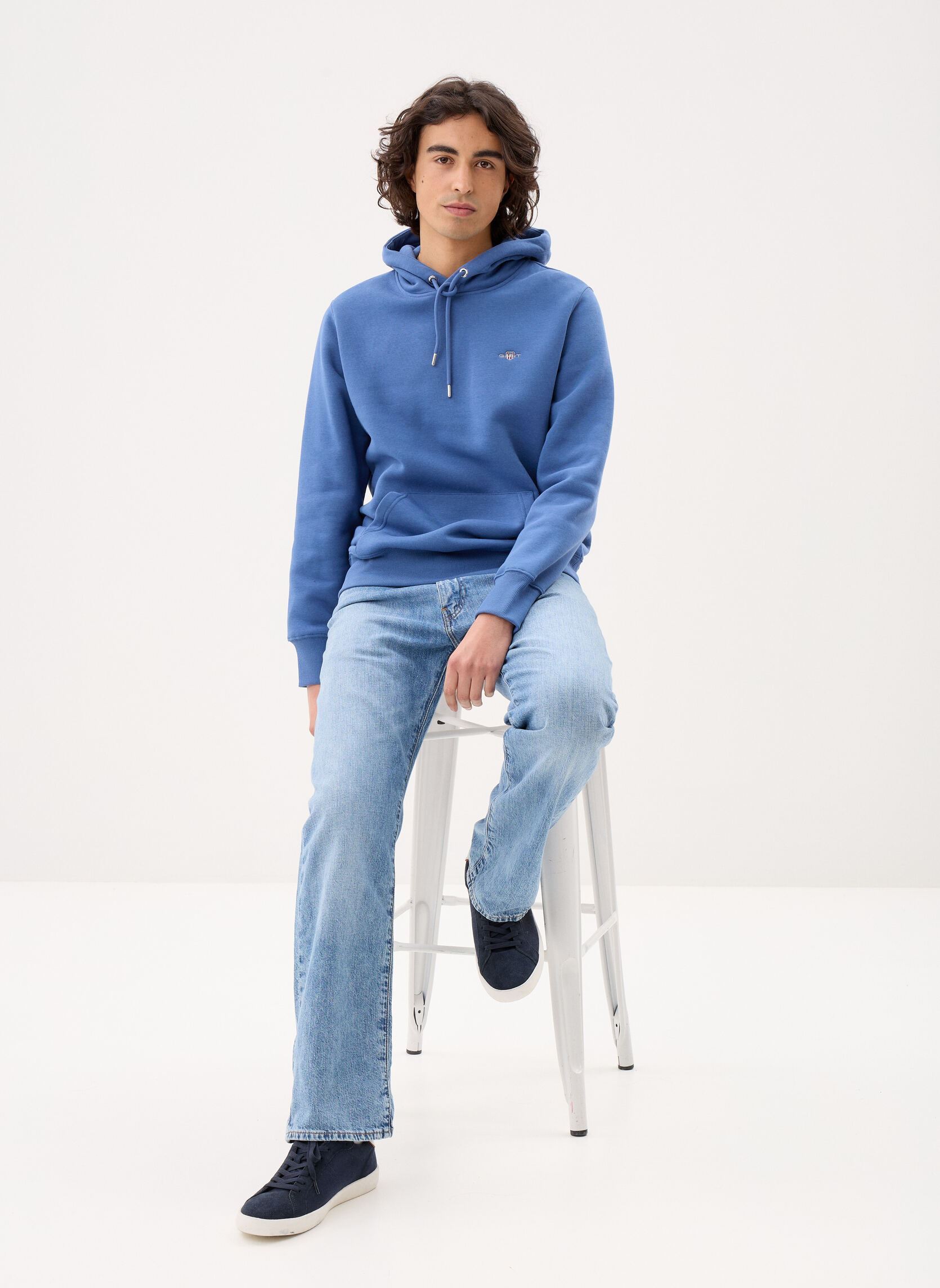 Hoodies Reg Shield Hoodie heren blauw GANT Hoodies Reg Shield Hoodie heren blauw VINTAGE BLUE
