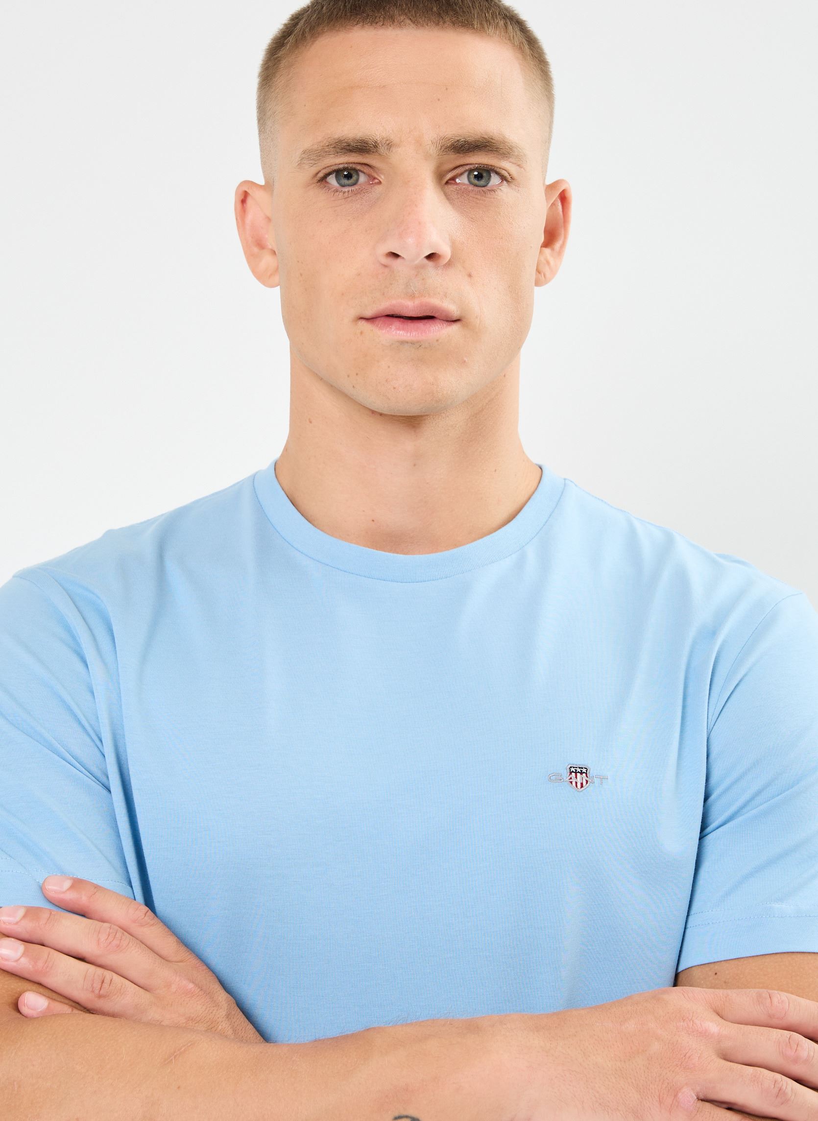 T-shirt a maniche corte Reg Shield Ss T-Shirt uomo blu GANT T-shirt a maniche corte Reg Shield Ss T-Shirt uomo blu BLEU CAPRI