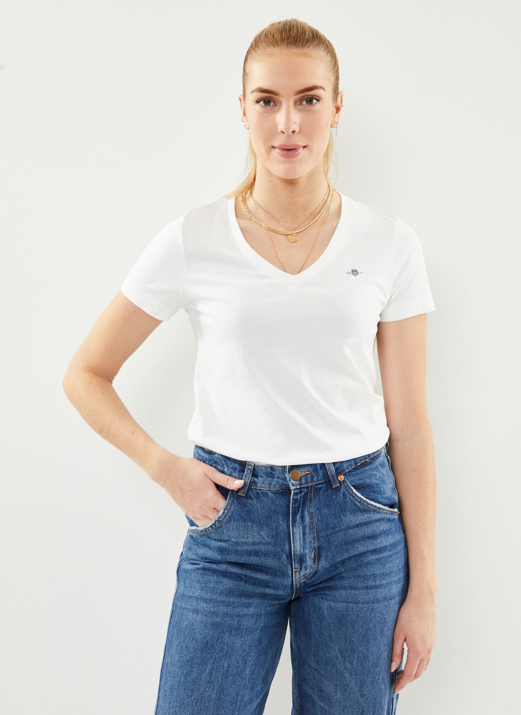 Vêtements GANT Reg Shield Ss V Neck T Shirt pour Accessoires - vue 1