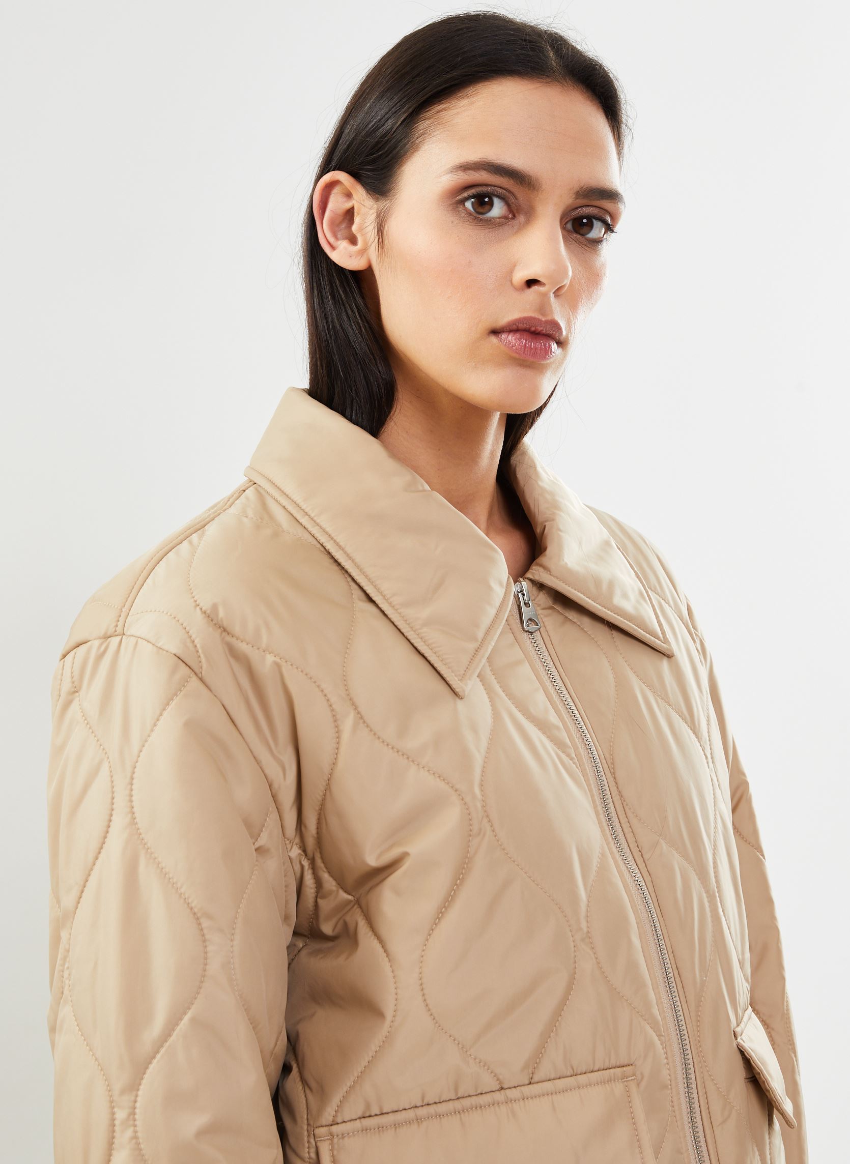 Blousons Quilted Collared Jacket femme beige GANT Blousons Quilted Collared Jacket femme beige DARK KHAKI