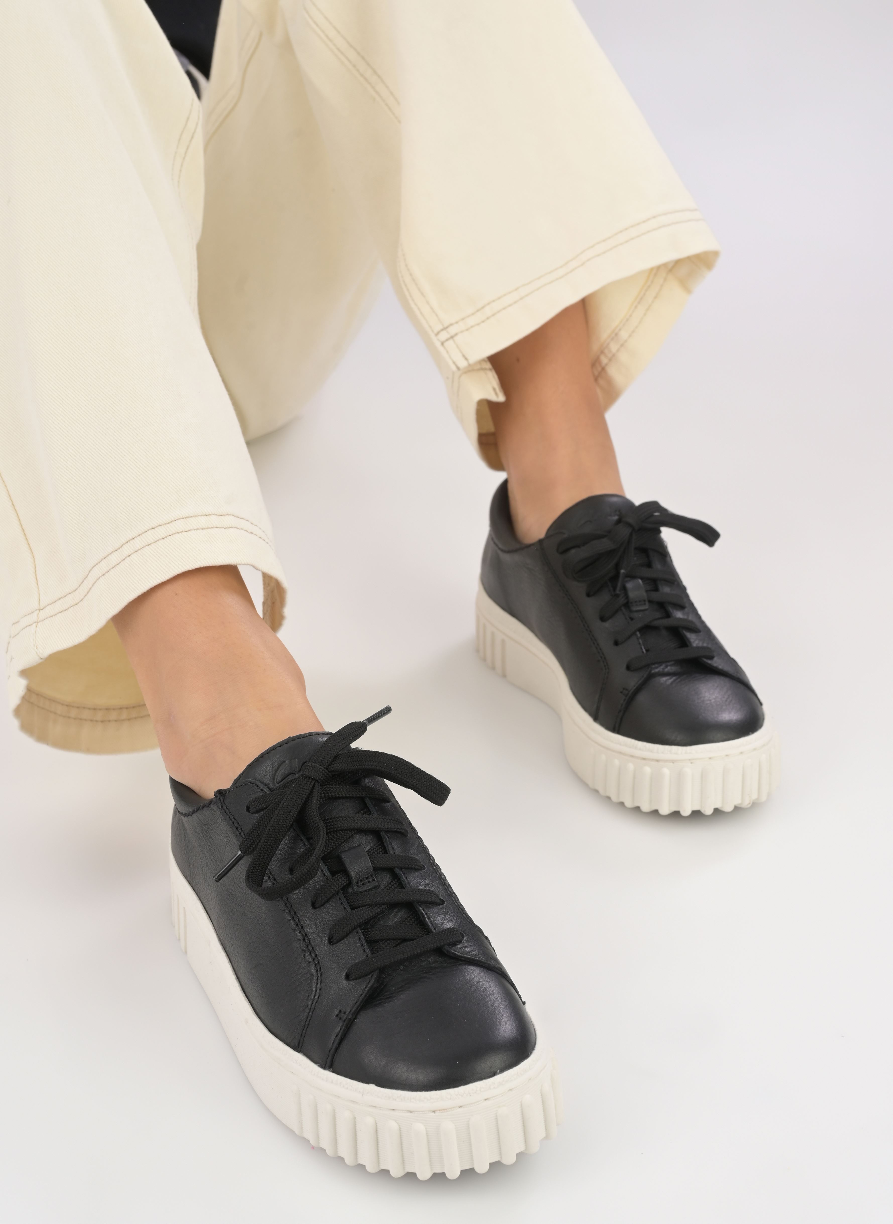 Baskets Mayhill Walk femme noir Clarks Baskets Mayhill Walk femme noir BLACK LEATHER