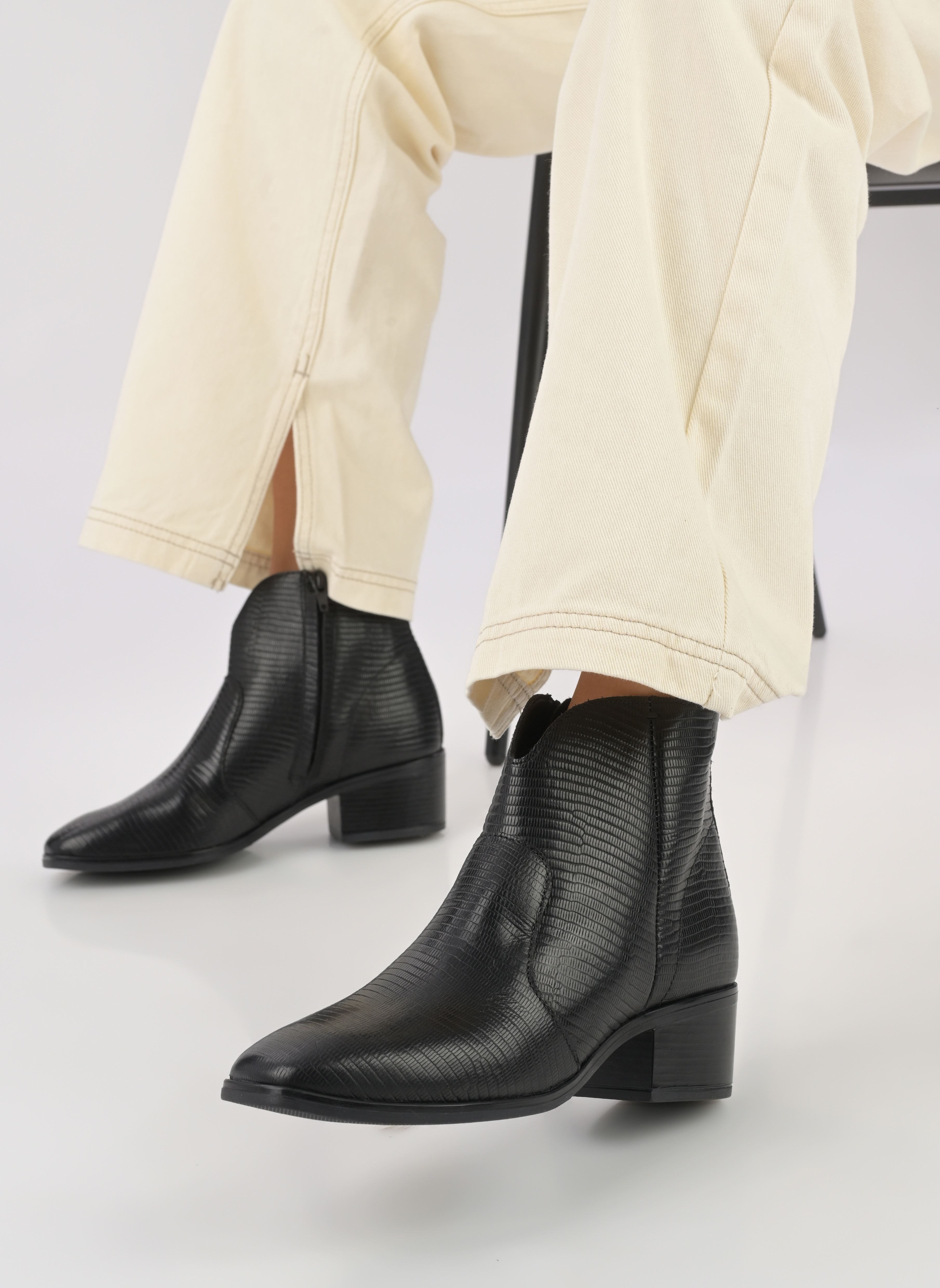 Cowboy-Stiefeletten Amser Izzy damen schwarz Clarks Cowboy-Stiefeletten Amser Izzy damen schwarz BLACK INTEREST