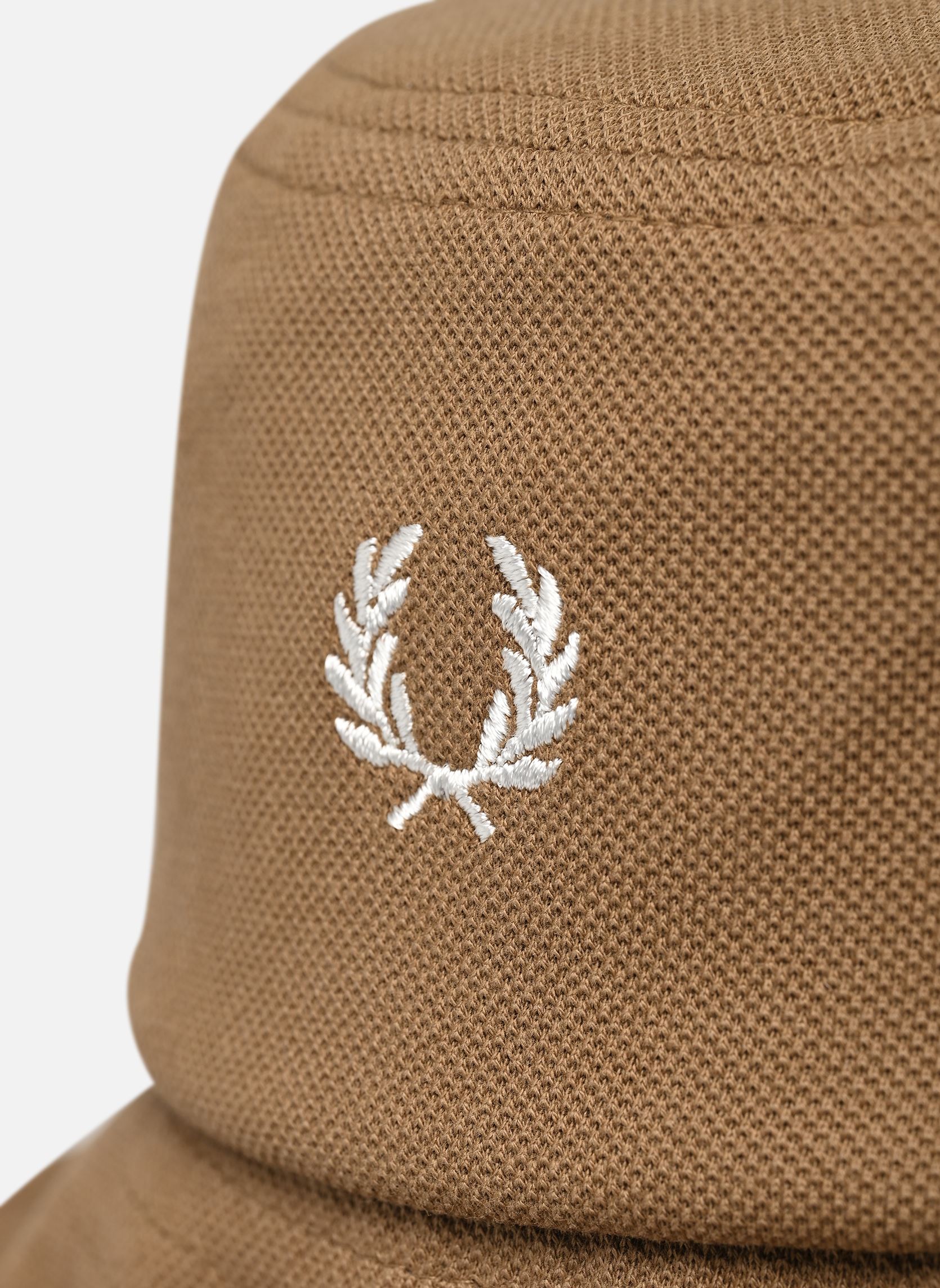 Hüte PIQUE BUCKET HAT weiß Fred Perry Hüte PIQUE BUCKET HAT weiß SHADED STN/ECRU