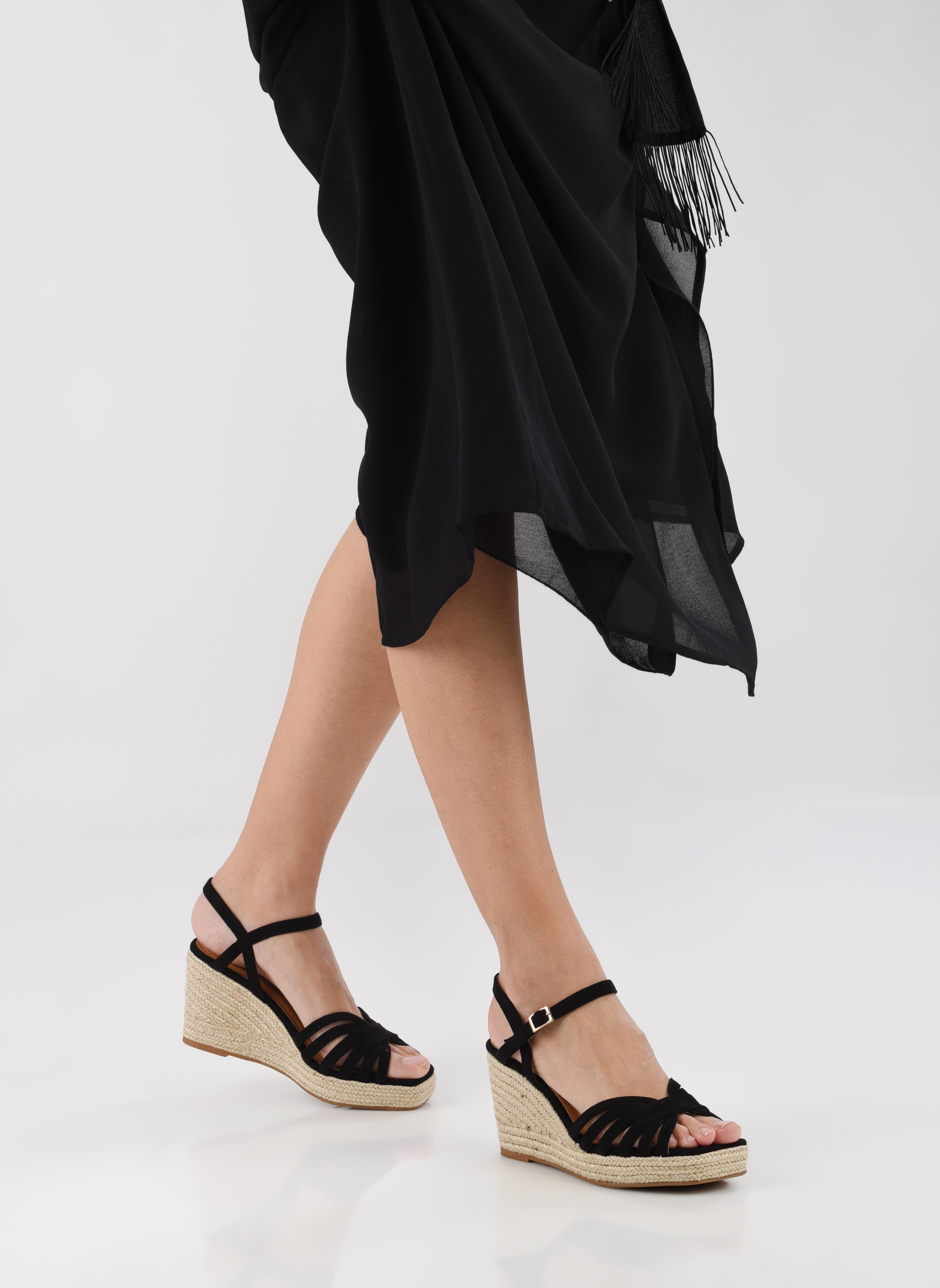 Sandales compensées et plateformes QL5012 femme noir Divine Factory Sandales compensées et plateformes QL5012 femme noir Noir
