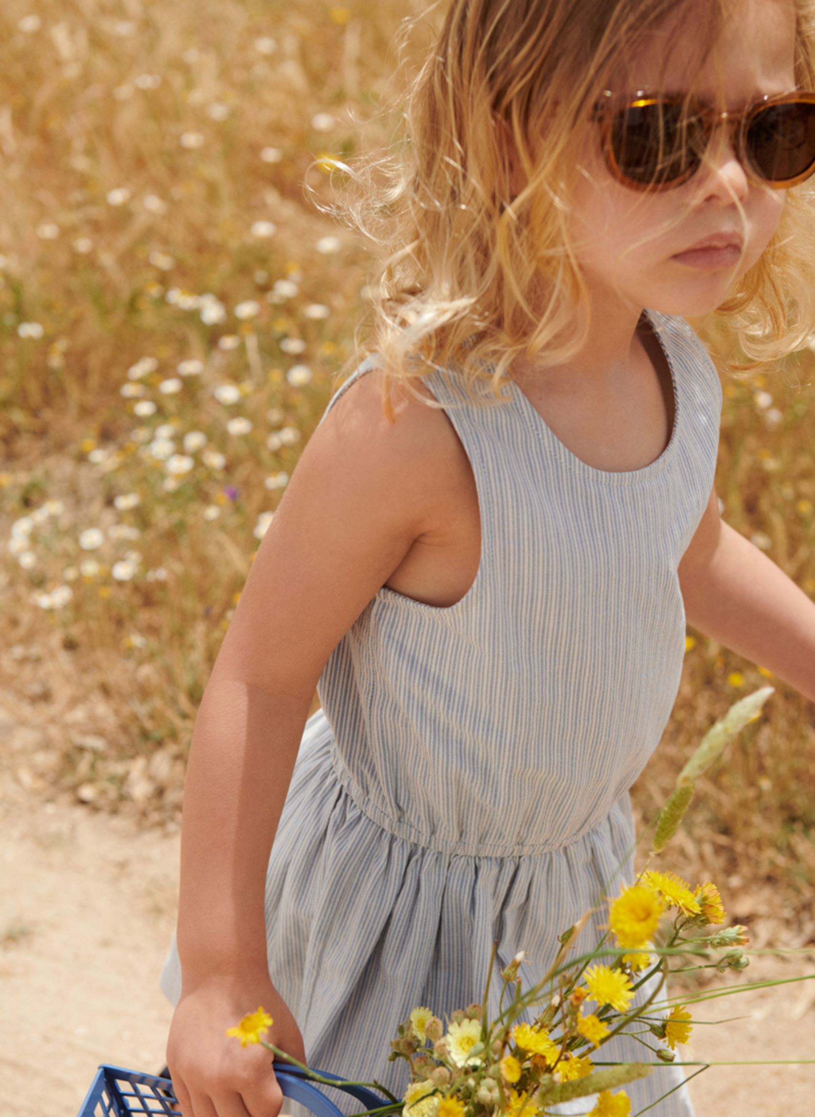 Zonnebrillen Darla Sunglasses LW16006 geel Liewood Zonnebrillen Darla Sunglasses LW16006 geel Mustard transparent
