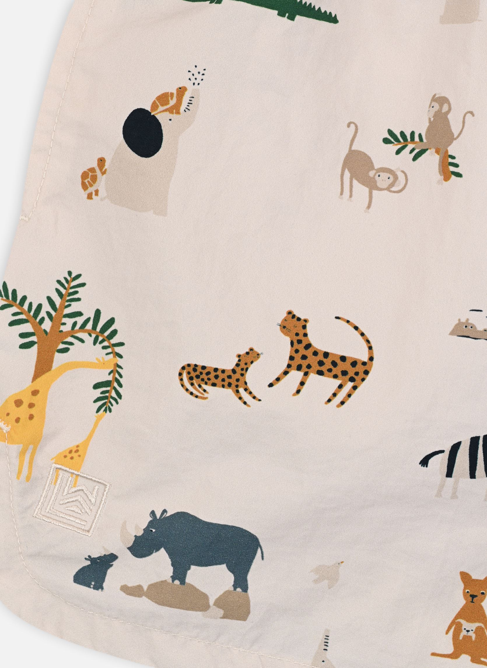 Shorts de bain Aiden Printed Board Shorts garçon blanc Liewood Shorts de bain Aiden Printed Board Shorts garçon blanc All together Sandy
