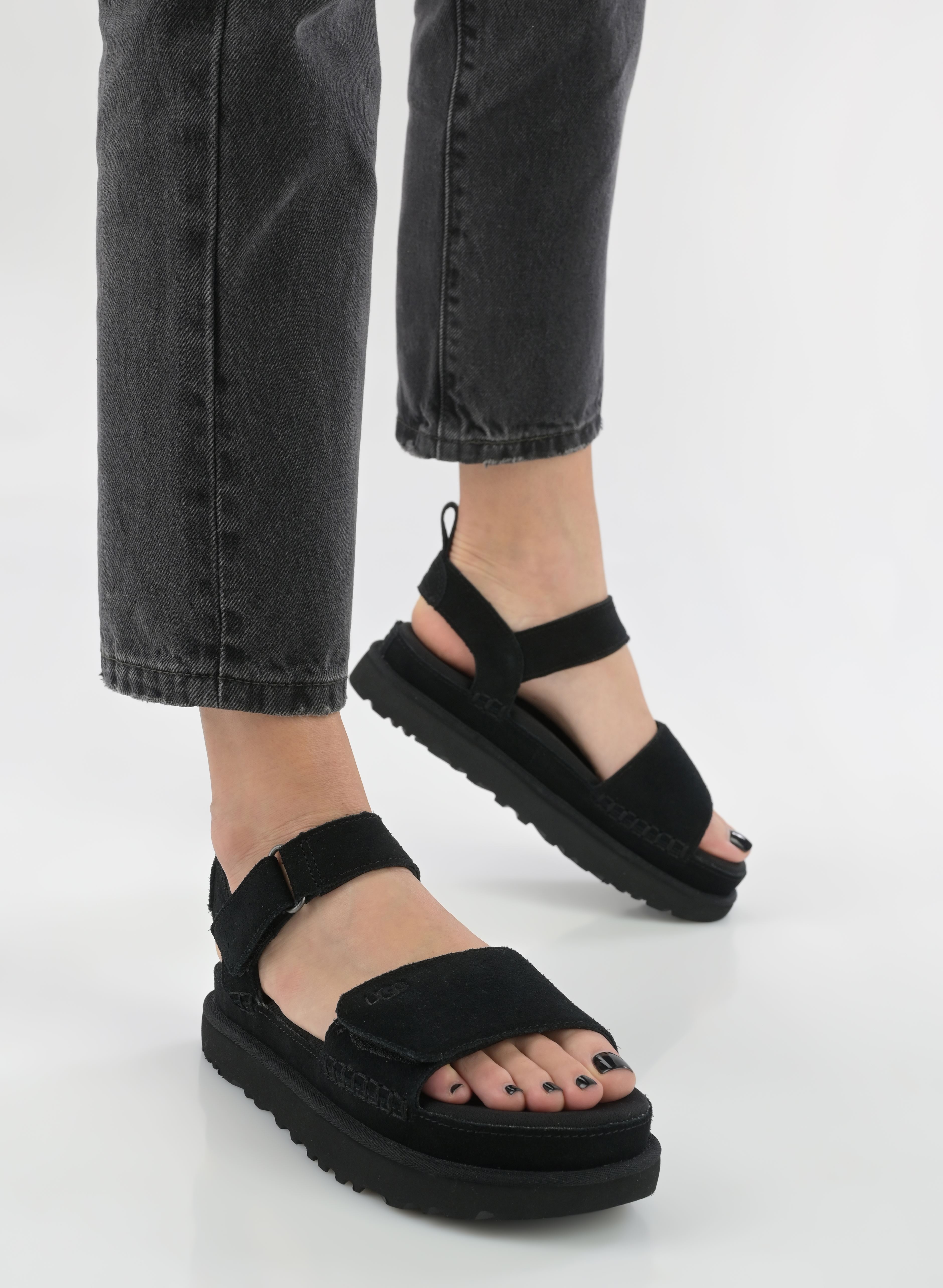 Sandali con zeppa e plateau W Goldenstar donna nero UGG Sandali con zeppa e plateau W Goldenstar donna nero BLACK