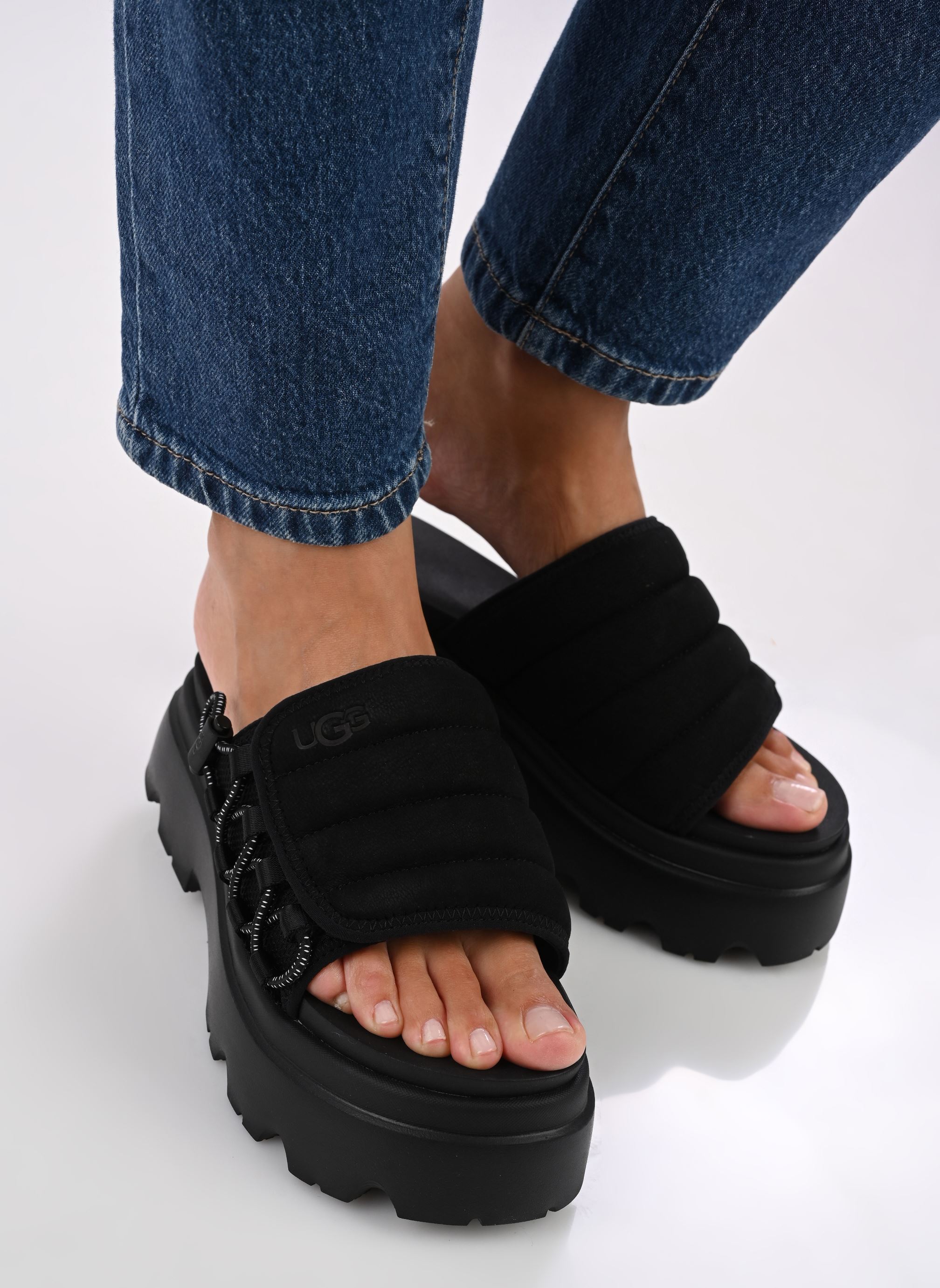 UGG Mules et sabots Mules - W CALLIE femme noir | Sarenza France