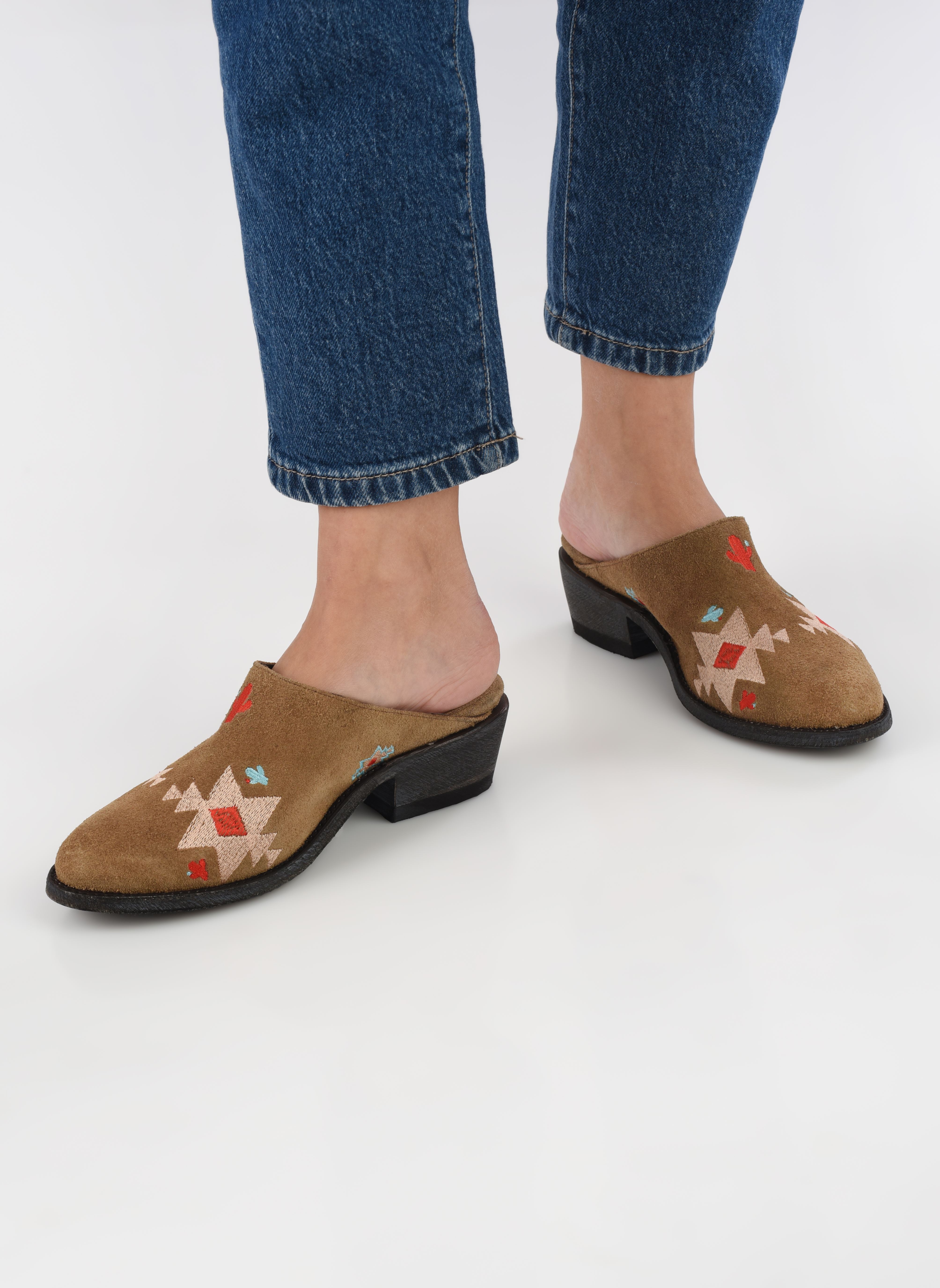 Muilen en klompen Vallarta dames bruin Mexicana Muilen en klompen Vallarta dames bruin TAN SUEDE