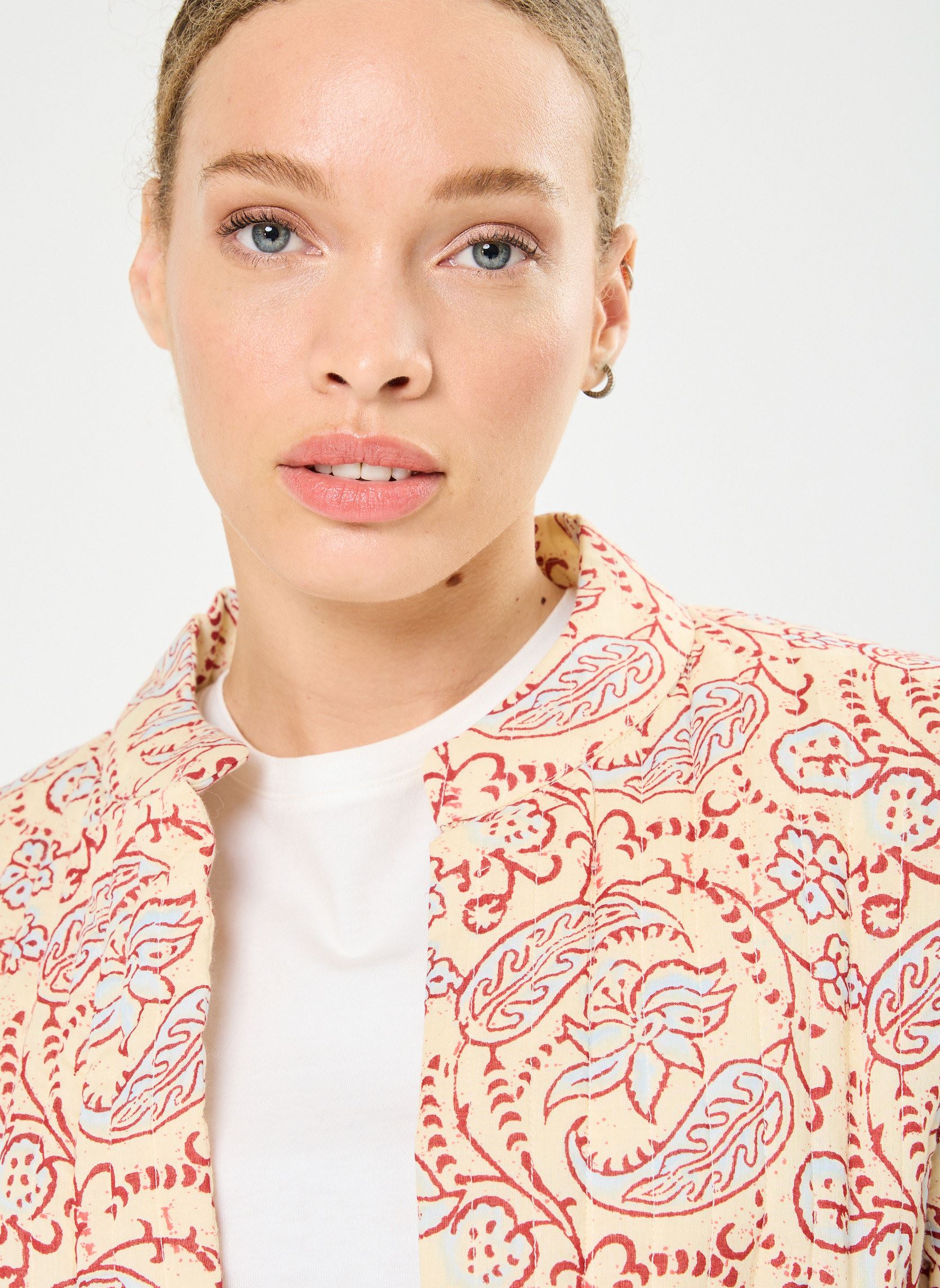 Vestes Jomy femme beige Maison Hotel Vestes Jomy femme beige Crème