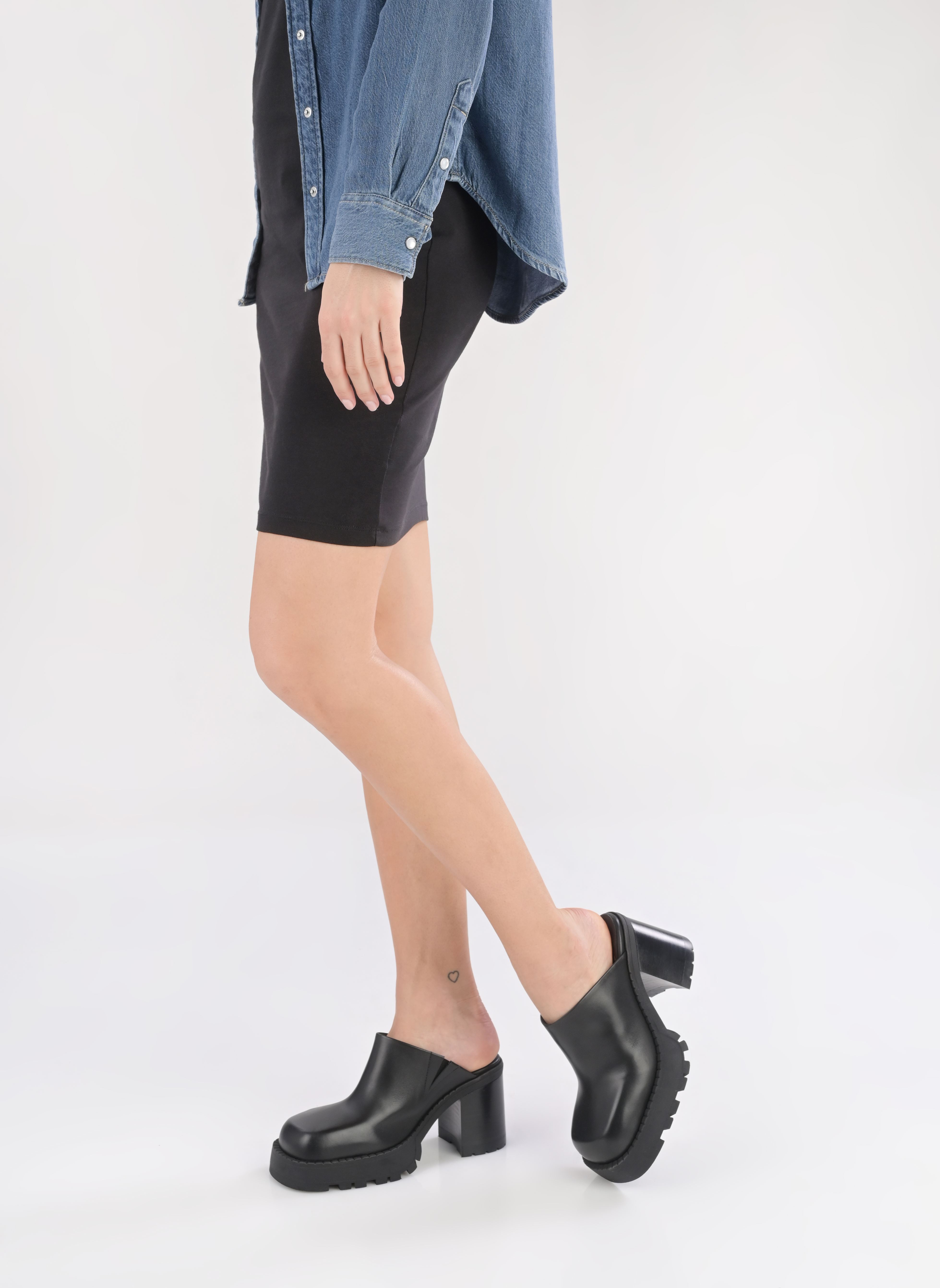 Mules et sabots Vania femme noir E8 by Miista Mules et sabots Vania femme noir BLACK