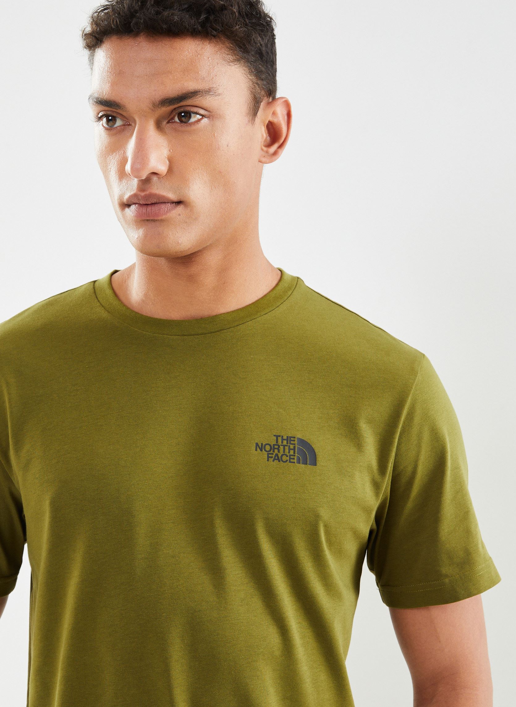 Tee-shirts manches courtes M S/S SIMPLE DOME TEE FOREST OLIVE homme vert The North Face Tee-shirts manches courtes M S/S SIMPLE DOME TEE FOREST OLIVE homme vert FOREST OLIVE