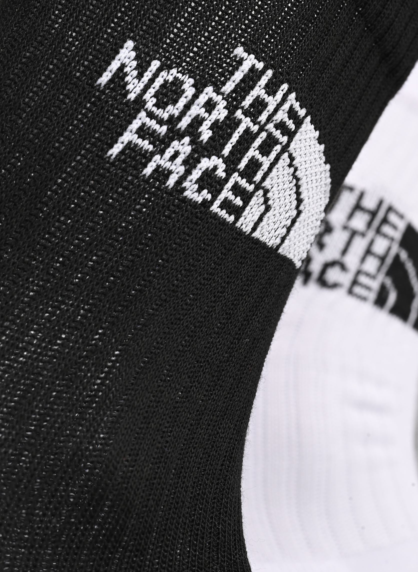 Chaussettes MULTI SPORT CUSH CREW SOCK 3P- multicolore The North Face Chaussettes MULTI SPORT CUSH CREW SOCK 3P- multicolore BLACK ASSORTED