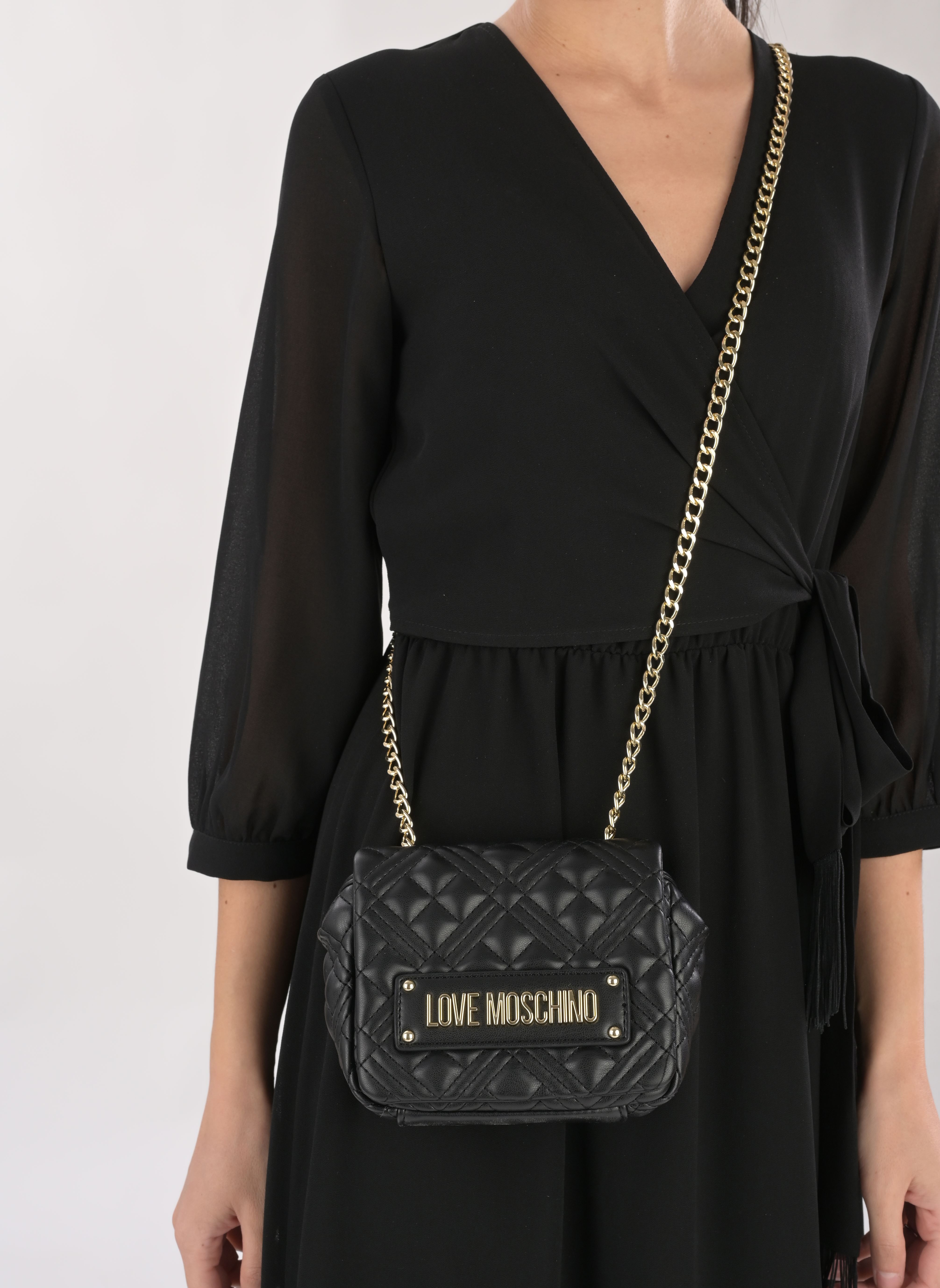 Schoudertassen Quilted Bag JC4231PP0I dames zwart Love Moschino Schoudertassen Quilted Bag JC4231PP0I dames zwart NERO