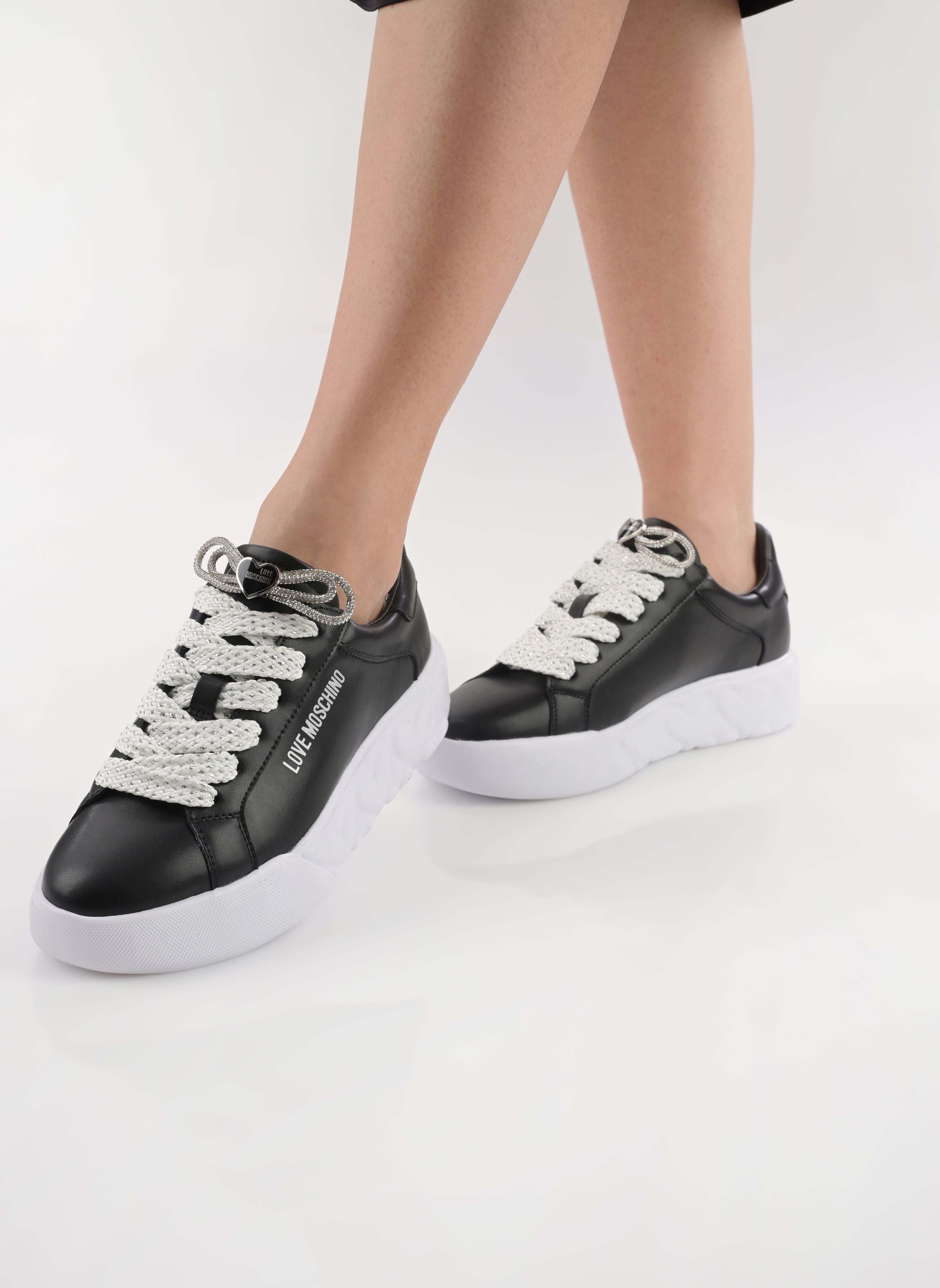 Sneakers basse HEART LOVE JA15554G0I donna nero Love Moschino Sneakers basse HEART LOVE JA15554G0I donna nero NERO