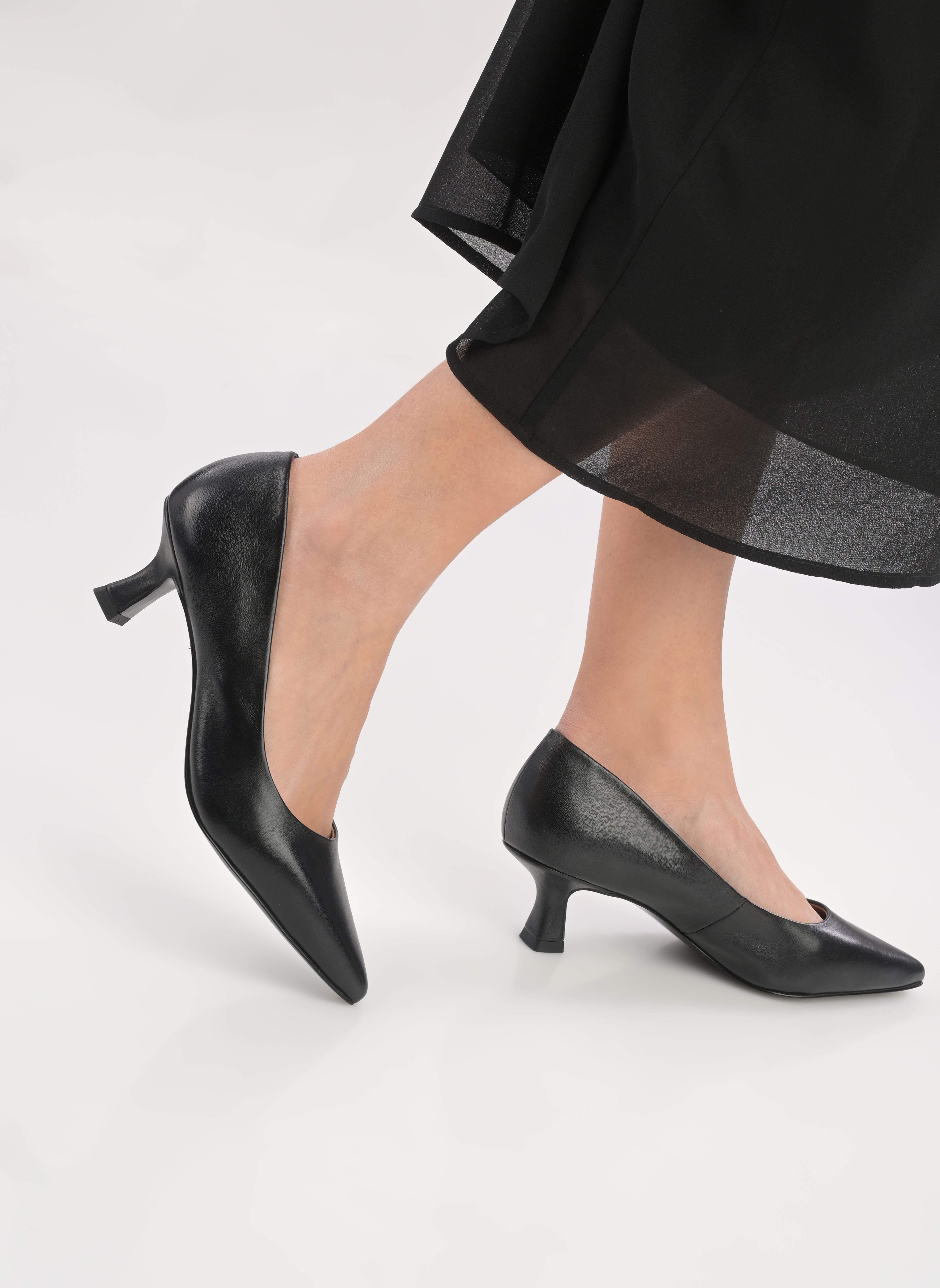 Pumps 22310-42 damen schwarz NEWD. Pumps 22310-42 damen schwarz BLACK