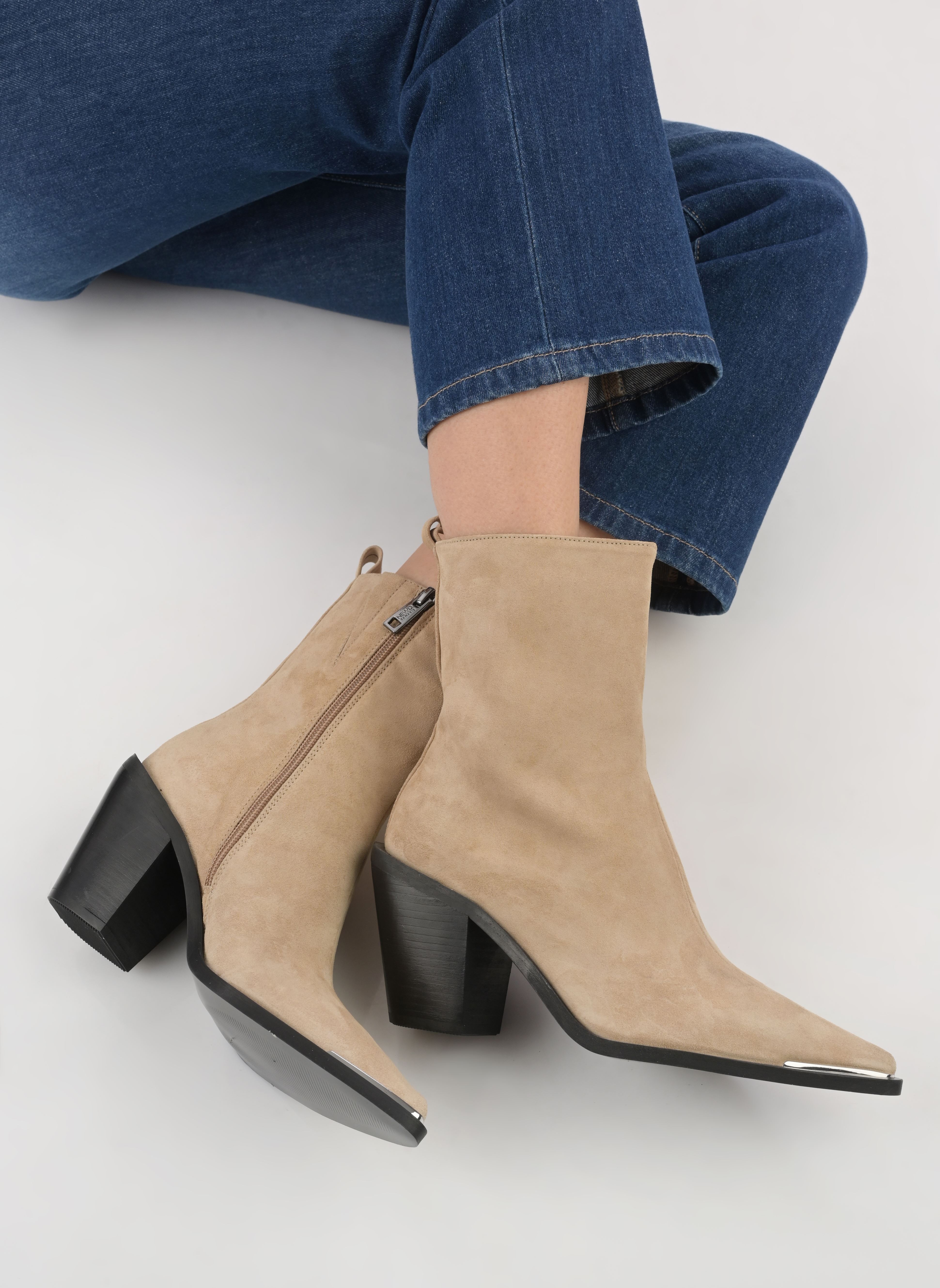 Stiefeletten und Stiefel 25000-41 damen beige NEWD. Stiefeletten und Stiefel 25000-41 damen beige CAMEL