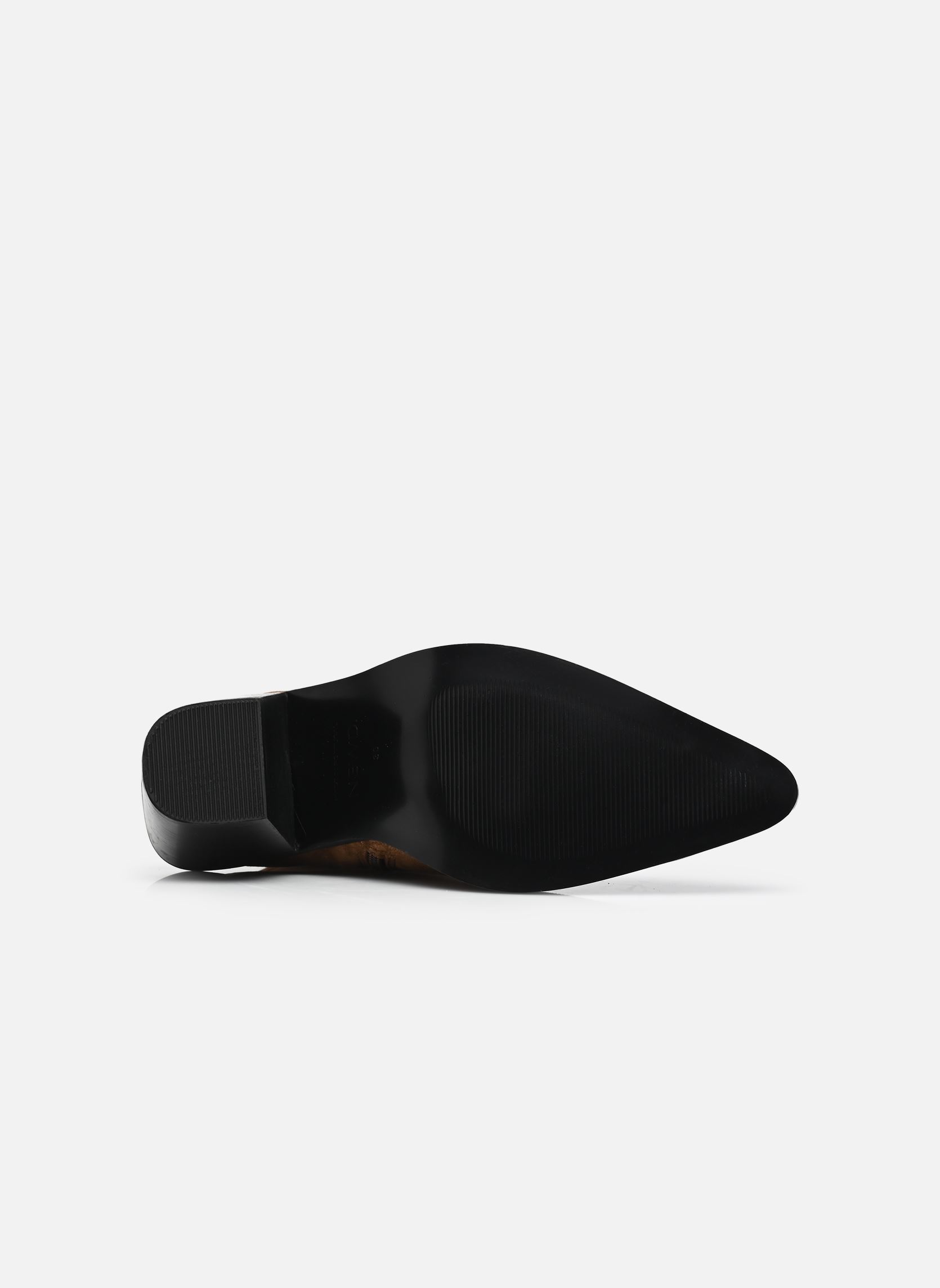 Enkellaarzen en boots 25000-41 dames bruin NEWD. Enkellaarzen en boots 25000-41 dames bruin COGNAC