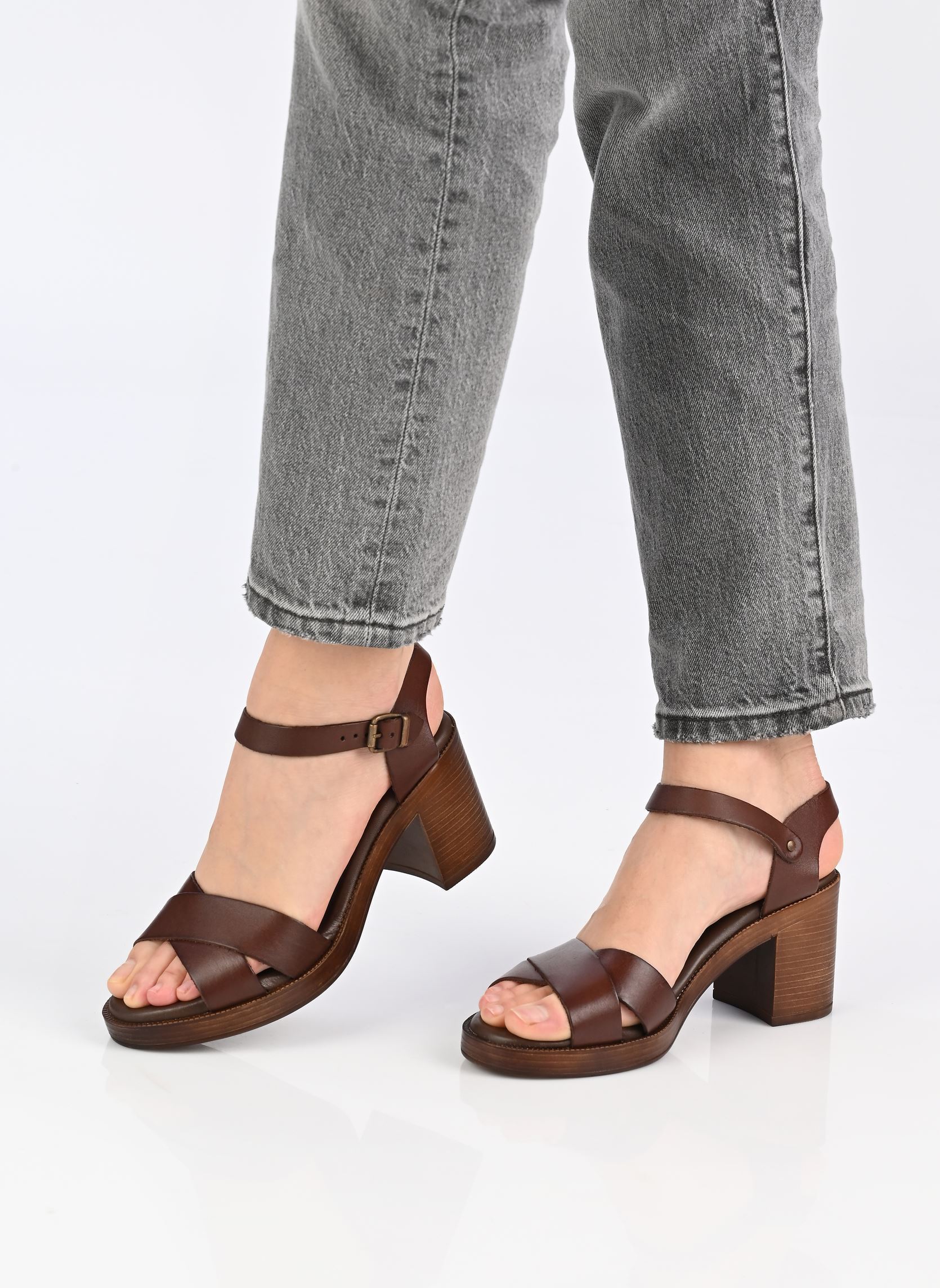 Sandales Taliga femme marron Eram Sandales Taliga femme marron Marron Fonce