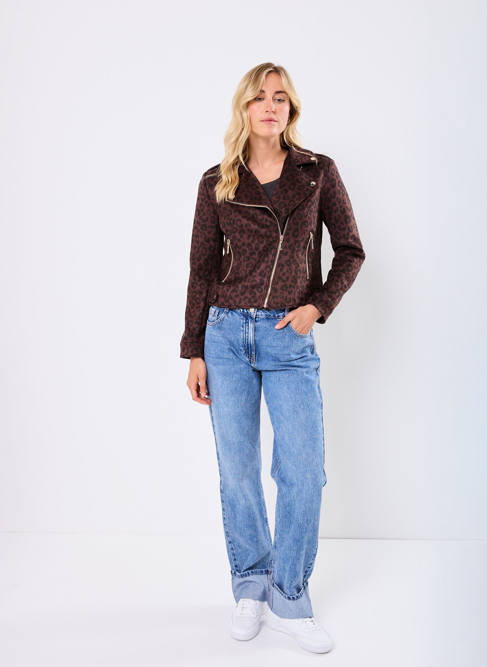 Bomberjacks VSUEDE dames bruin MADE BY Bomberjacks VSUEDE dames bruin IMP_LEOBICO_FRENCH ROAST