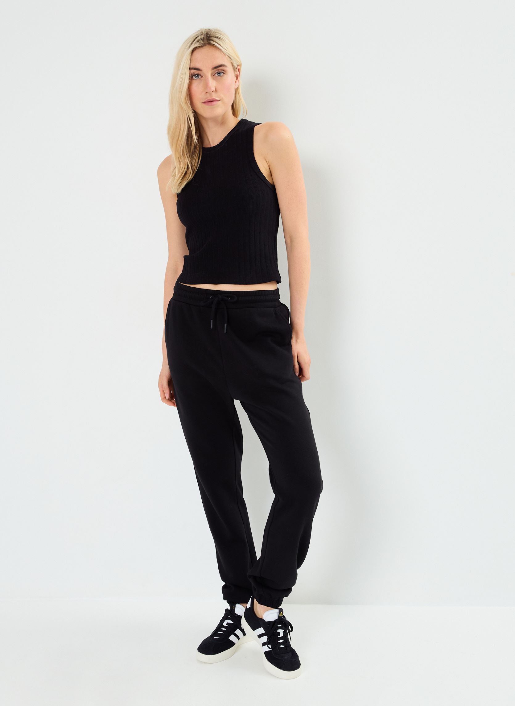 Bas de jogging PMOLLETON jogging femme noir MADE BY Bas de jogging PMOLLETON jogging femme noir NOIR