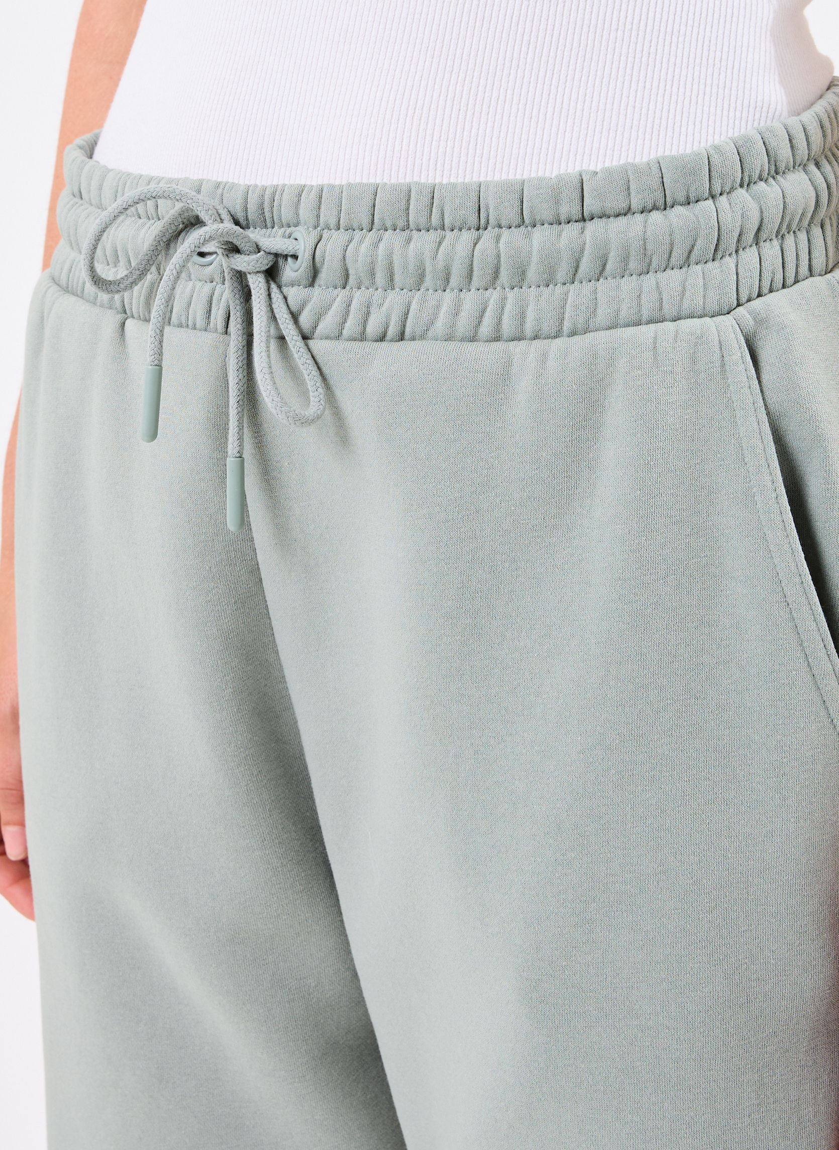 Bas de jogging PMOLLETON jogging femme vert MADE BY Bas de jogging PMOLLETON jogging femme vert GREEN MILIEU
