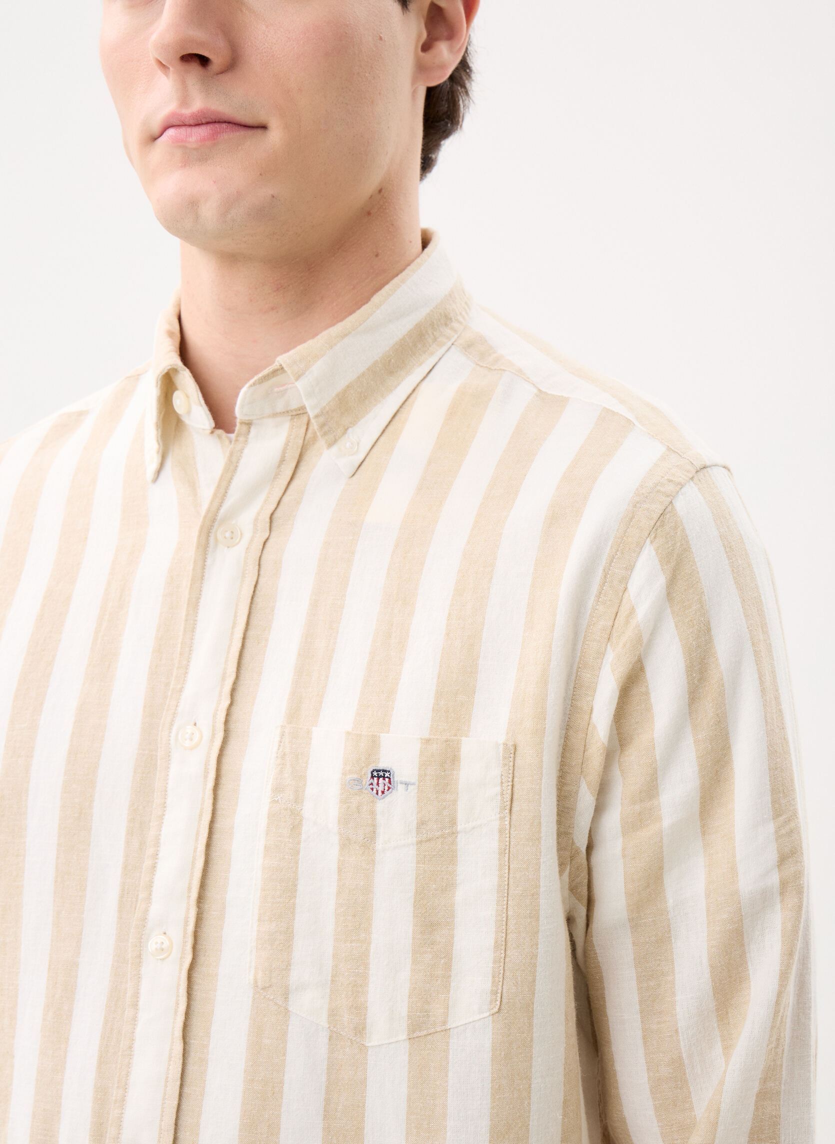 Hemden Reg Cotton Linen Stripe Shirt heren beige GANT Hemden Reg Cotton Linen Stripe Shirt heren beige OAT BEIGE