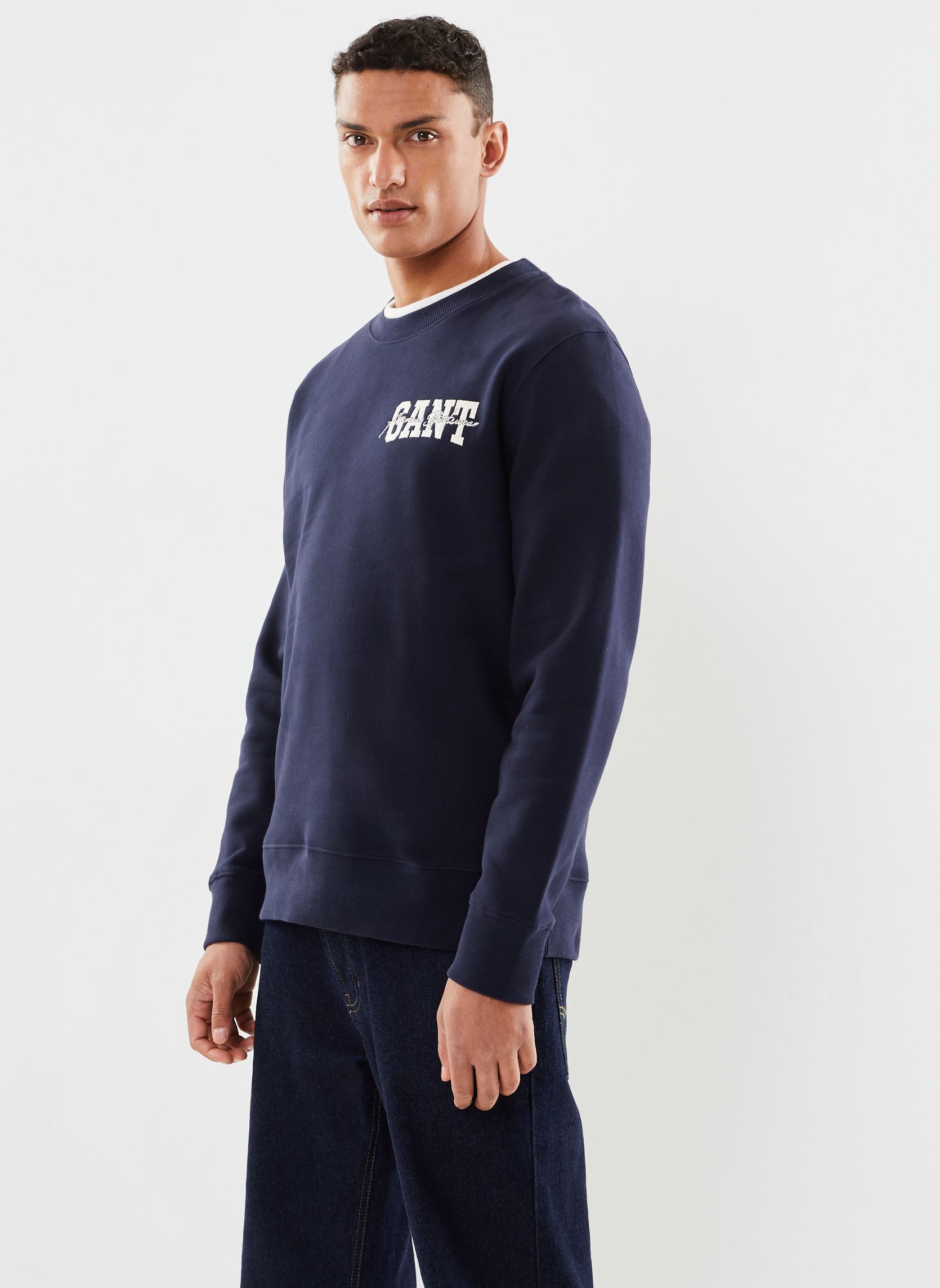 Vêtements GANT Arch Script C Neck pour Accessoires