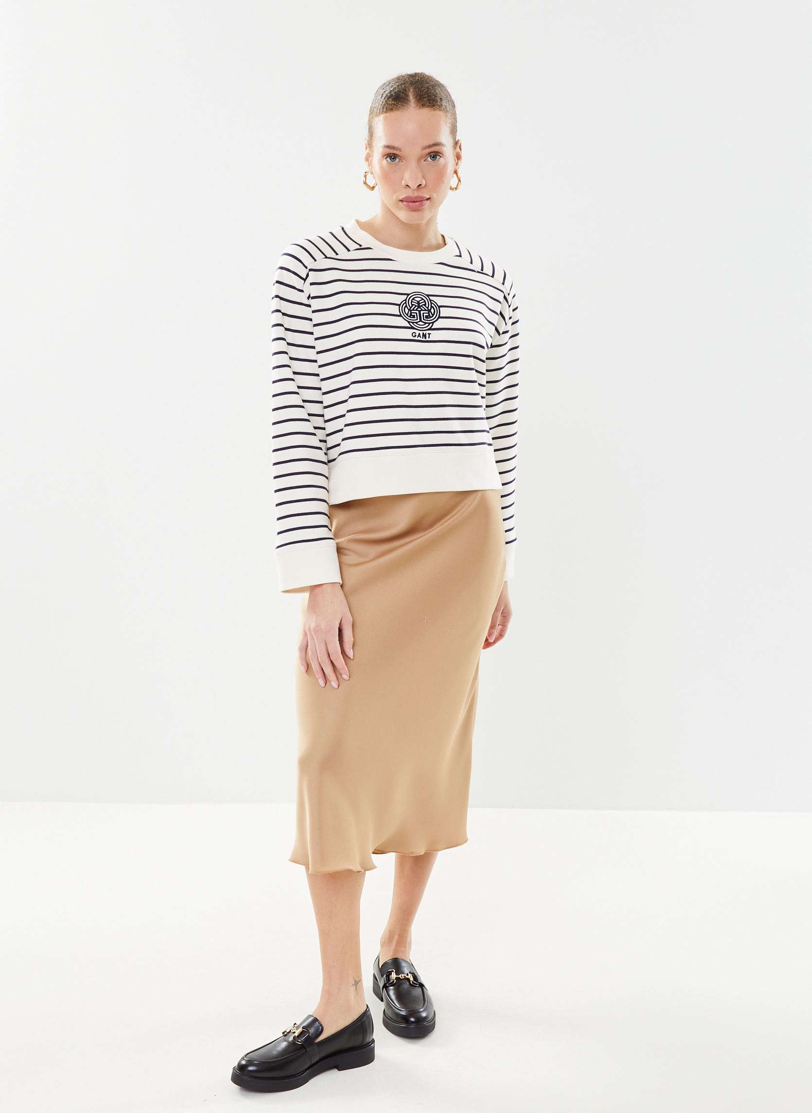 Sweatshirts Striped Monogram C-Neck Sweat femme blanc GANT Sweatshirts Striped Monogram C-Neck Sweat femme blanc CREME