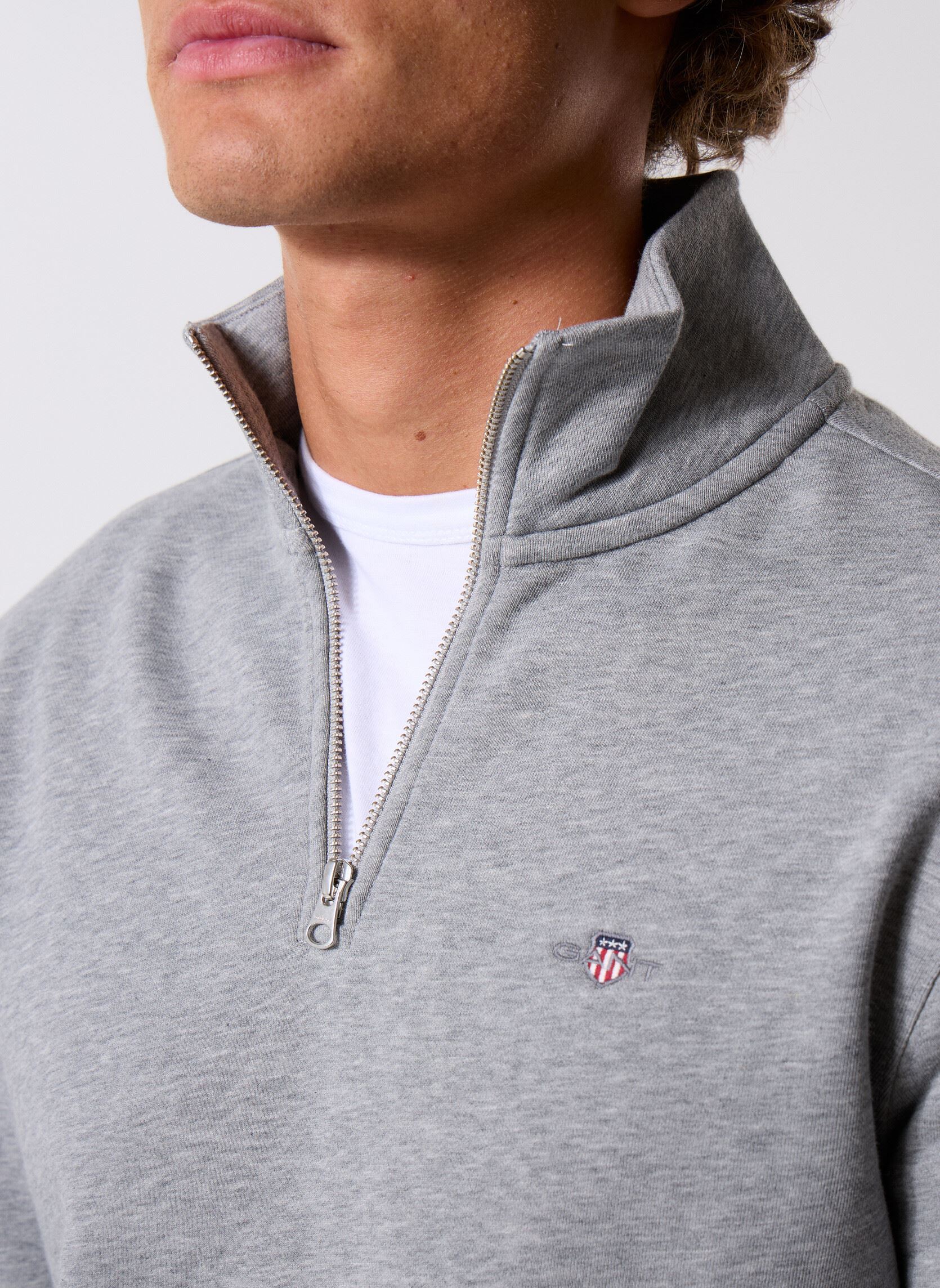 Sweats zippés Reg Shield Half Zip Sweat homme gris GANT Sweats zippés Reg Shield Half Zip Sweat homme gris GREY MELANGE