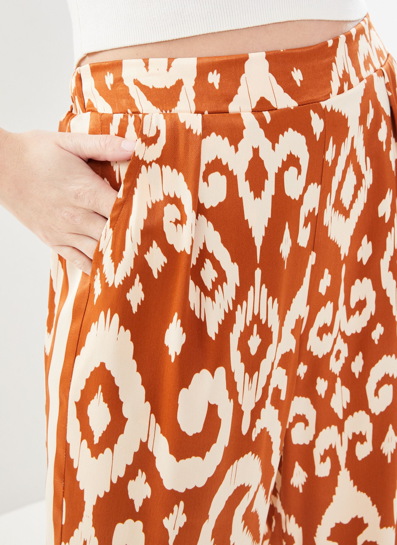 Pantalons larges Prim femme marron La Petite Etoile Pantalons larges Prim femme marron CARAMEL