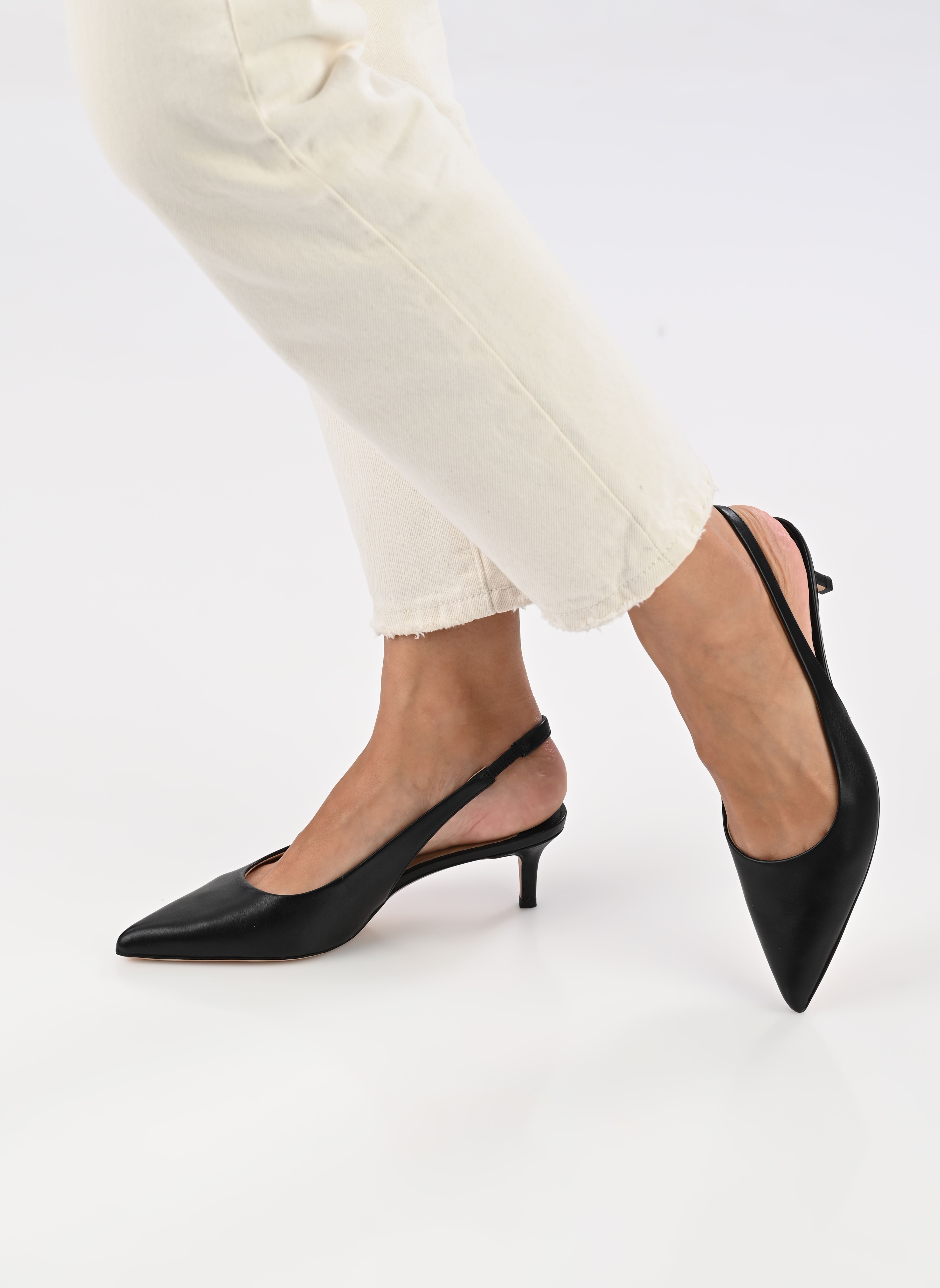 Décolleté con cinturino Lolah Ii-Pumps-Slingback donna nero Lauren Ralph Lauren Décolleté con cinturino Lolah Ii-Pumps-Slingback donna nero BLACK