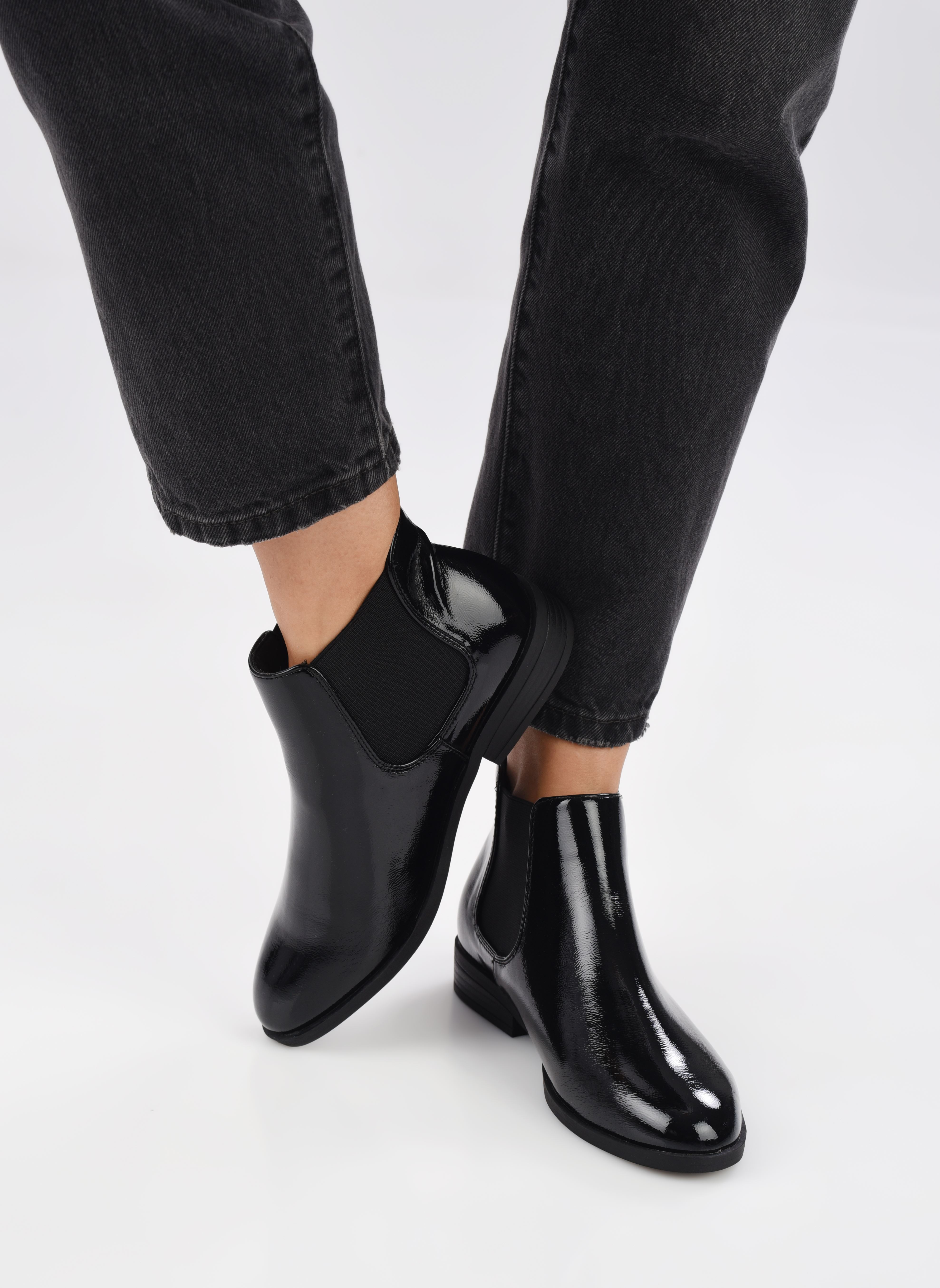 Stiefeletten und Stiefel THECLA damen schwarz MADE BY Stiefeletten und Stiefel THECLA damen schwarz NOIR VERNIS