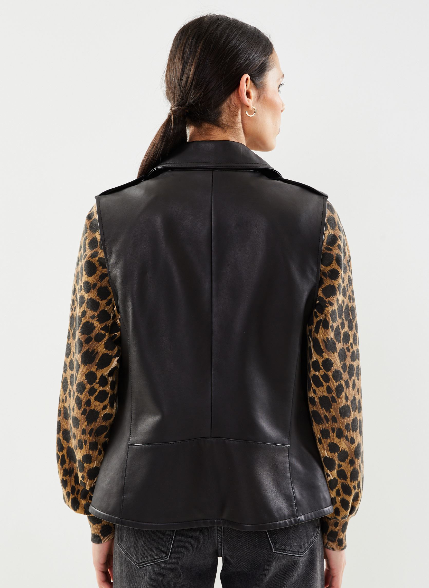 Vestes sans manches NIKOLETA femme noir Oakwood Vestes sans manches NIKOLETA femme noir Black