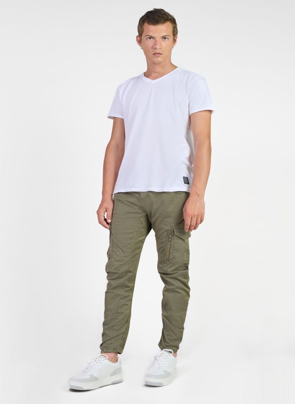le-temps-des-cerises-pantalons-droits-pantalon-cargo-alban-green-homme