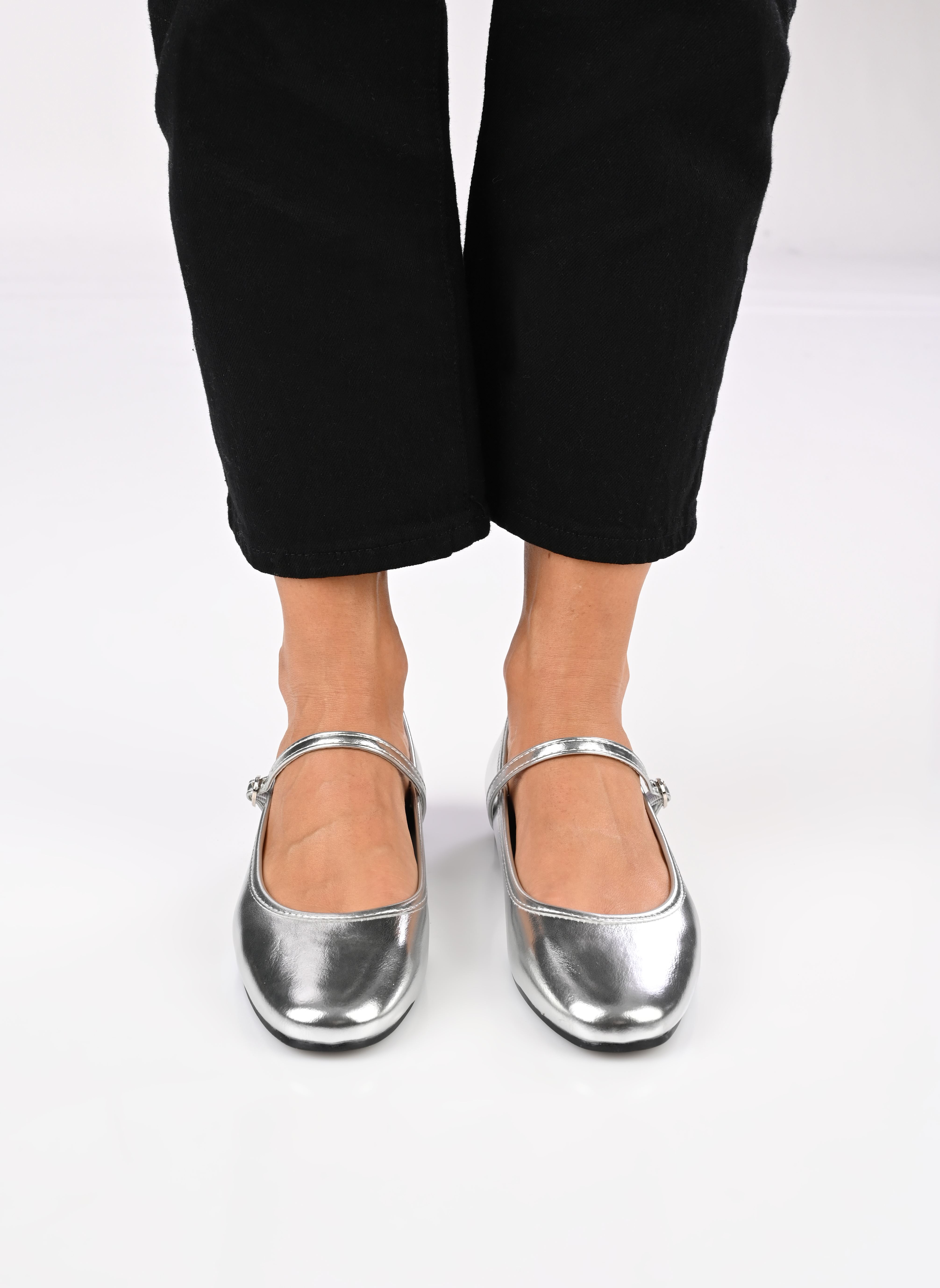 Klassische Ballerinas SWANE damen silber MADE BY Klassische Ballerinas SWANE damen silber ARGENT